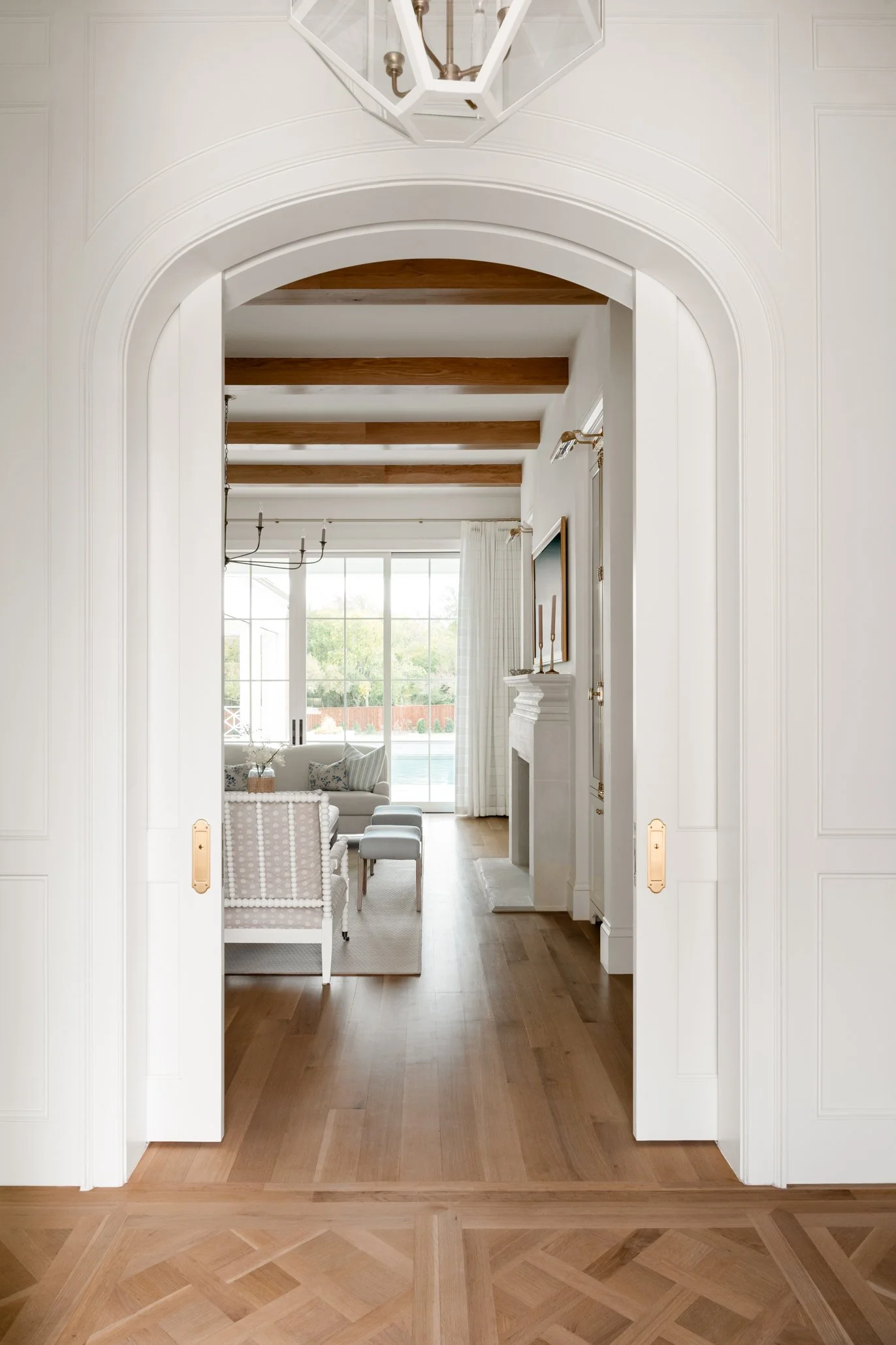 Neutral-traditional-home-dallas-interior-design-photography.jpg