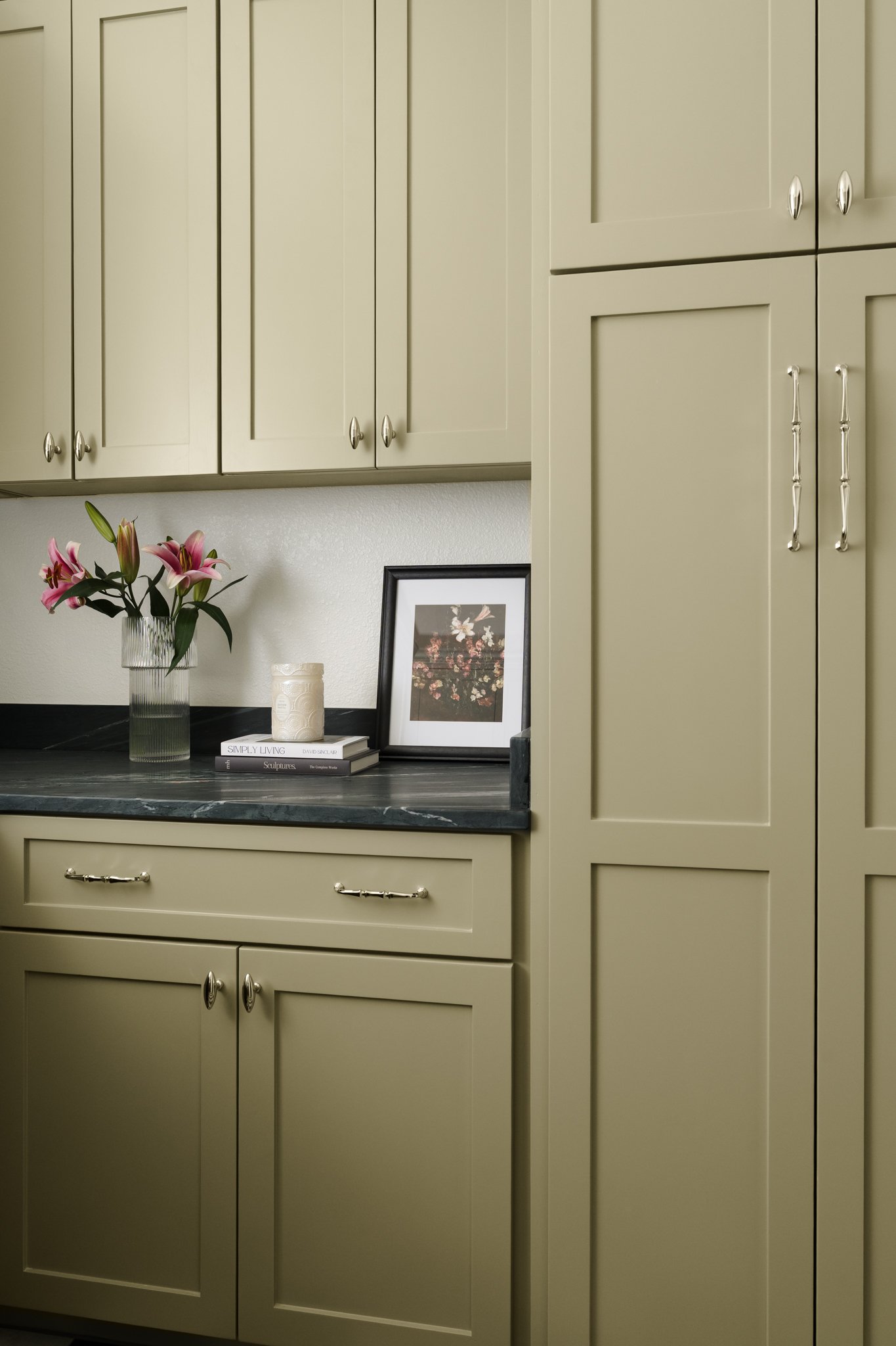 dallas-interior-design-photography-custom-green-cabinetry.jpg