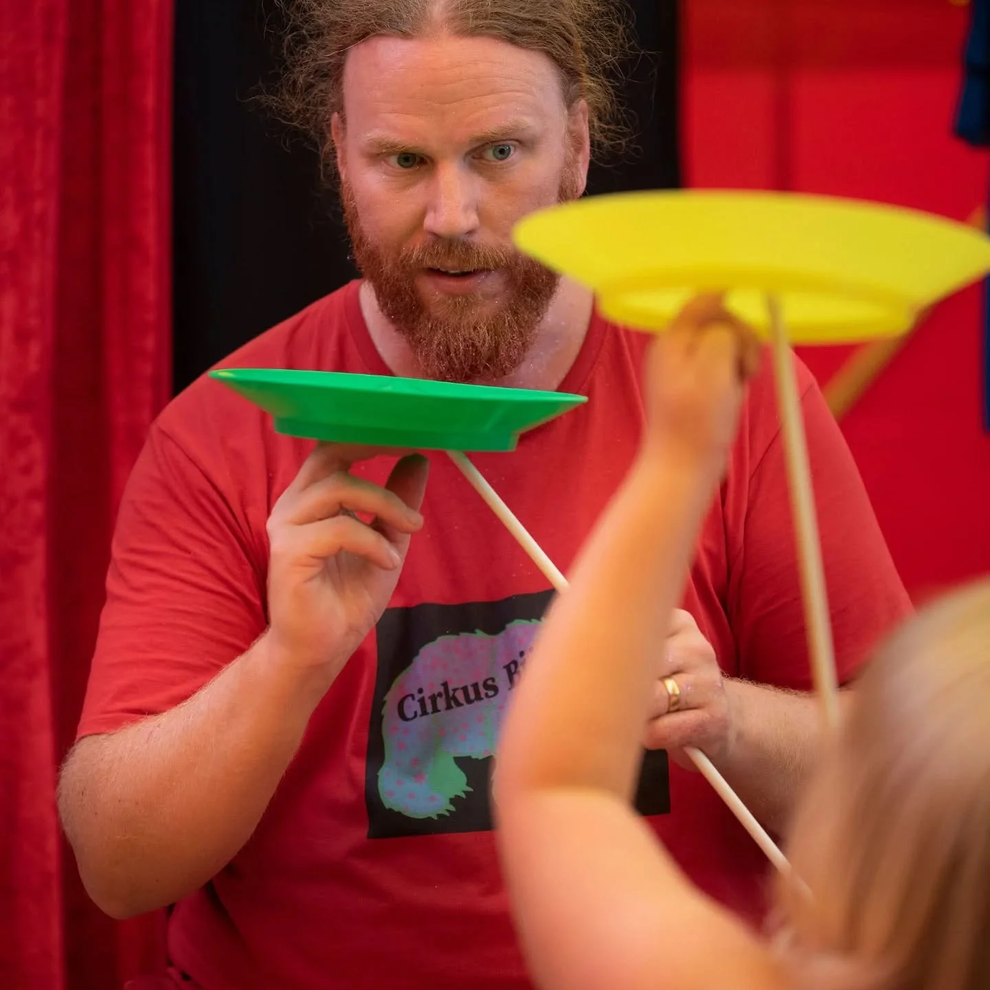 Bara tv&aring; veckor kvar tills cirkusterminen startar igen! ❤️❤️❤️

Vuxna, barn, f&ouml;r&auml;ldrar eller ungdomar. Alla &auml;r v&auml;lkomna till cirkusensv&auml;rld 😀

Cirkus &auml;r f&ouml;r alla!

Start: m&aring;ndagen 2a februari!

https://