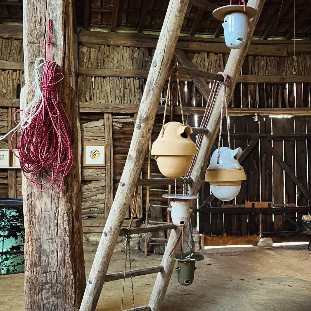 Dernier jour d'exposition @la_grange_bernard_51 en Champagne-Ardenne, au bord du #lacduder.
Une &eacute;quipe d'artistes fantastiques. 
Temp&eacute;rature ressentie 37,2&deg;C tellement c'est chaleureux.