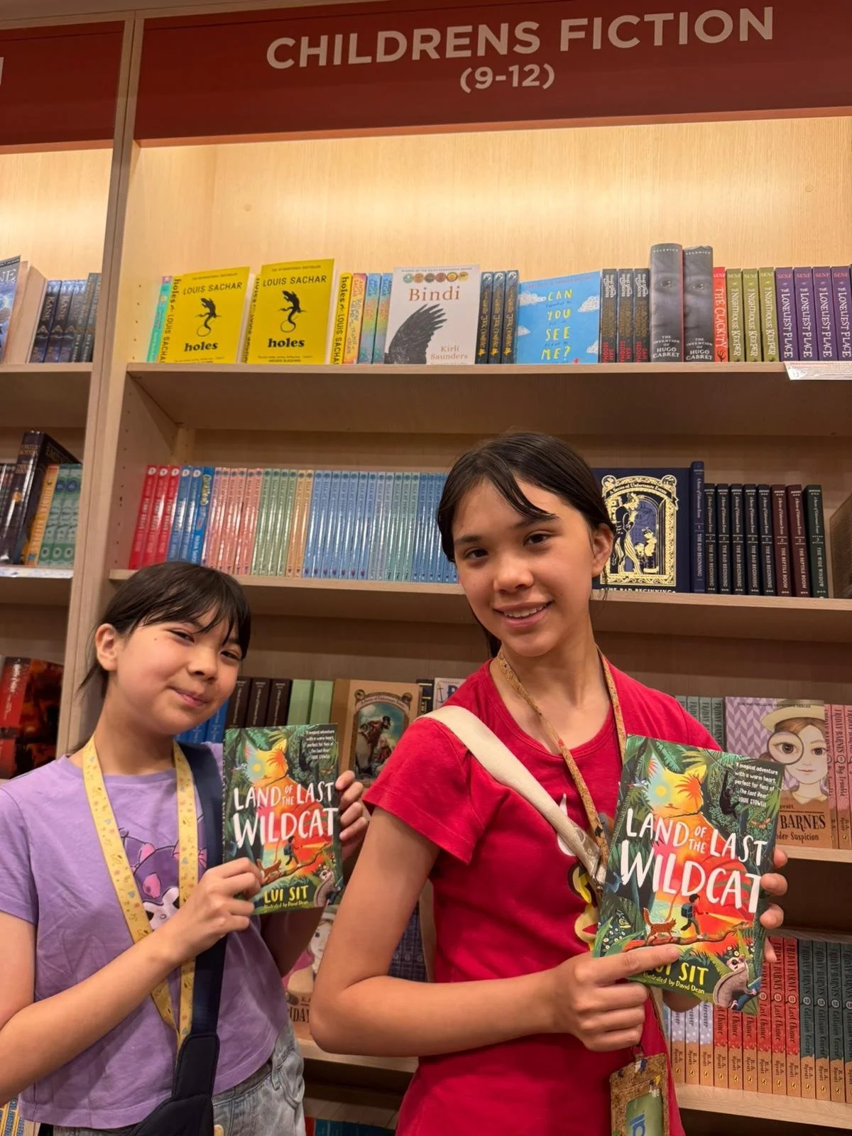 Thank you to my Australian family &amp; friends for sending pics of LAND OF THE LAST WILDCAT in @dymockskarrinyup @dymockssydney @paperbird_books @kinokuniya_sydney 😻🧡📚