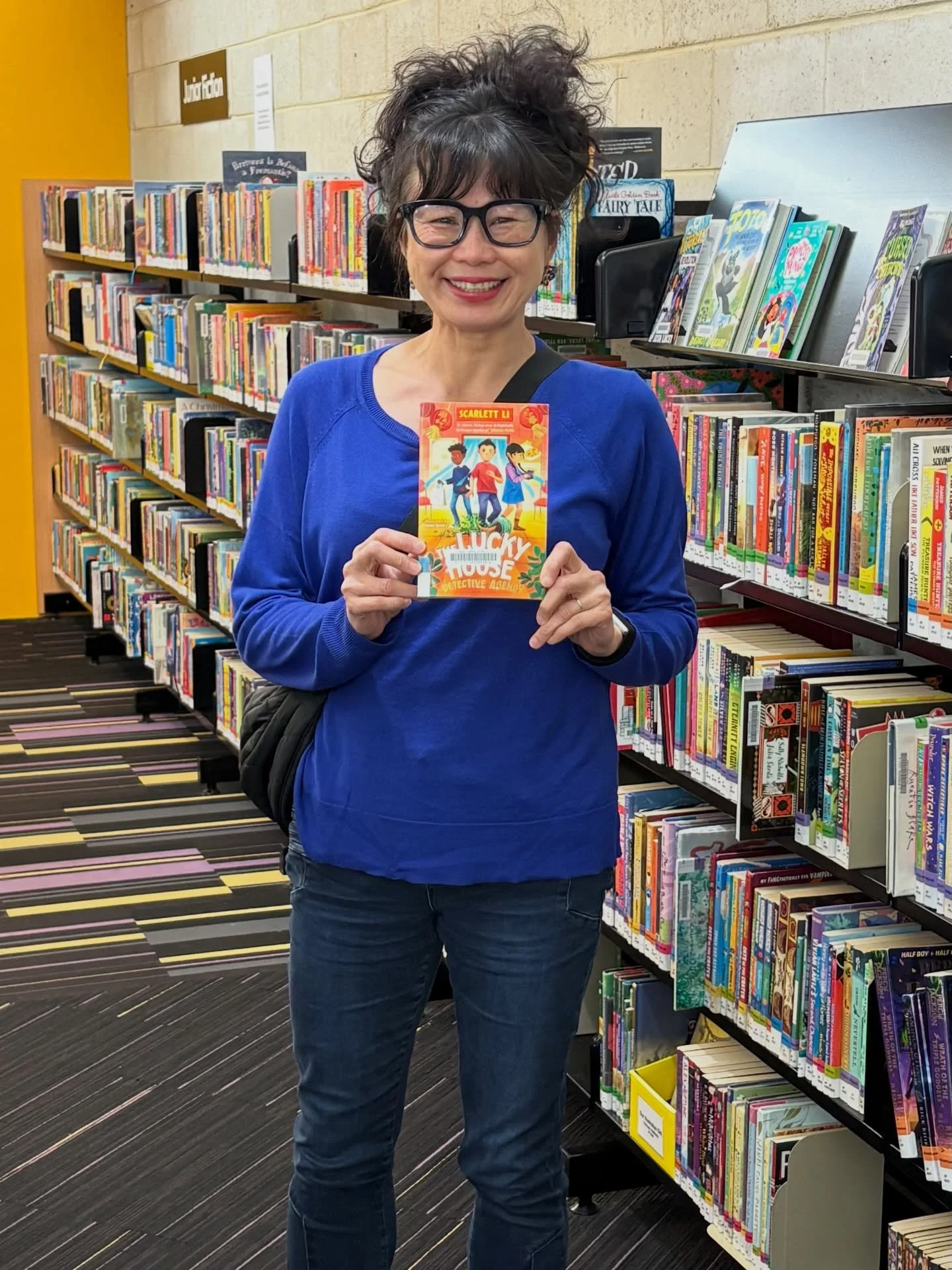 Popped into Melville Civic Square library on my way to Boogers Shopping Centre (excuse the local vernacular) to find THE LUCKY HOUSE DETECTIVE AGENCY on the library shelf! 😊 Happy days to find my book in one of my old library haunts. I then spotted 