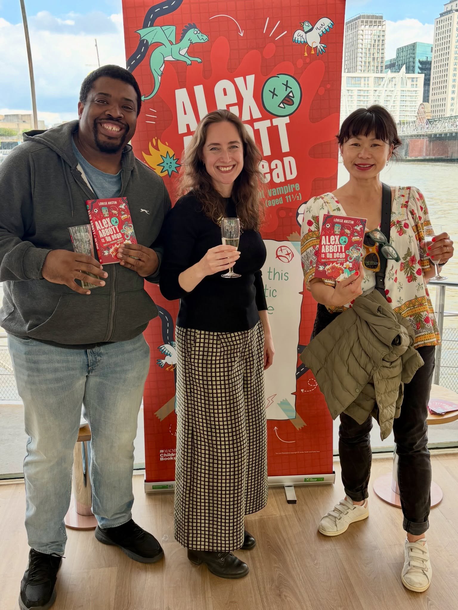 Congratulations to @louiseaustin1983 on the publication of ALEX ABBOTT IS UNDEAD by @macmillankidsuk ! I originally read a chapter of this story in SCWBI UK&rsquo;s Undiscovered Voices competition and loved it and wanted to read more. I got my wish! 
