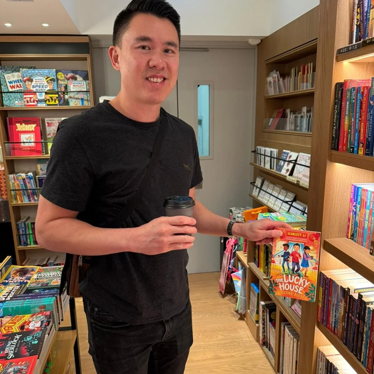 What a thrill to see THE LUCKY HOUSE DETECTIVE AGENCY available at @kellyandwalsh at @pacificplacehk in Hong Kong! My book in my country of birth! 😊 Thanks Des &amp; Alison for the pic 🧧