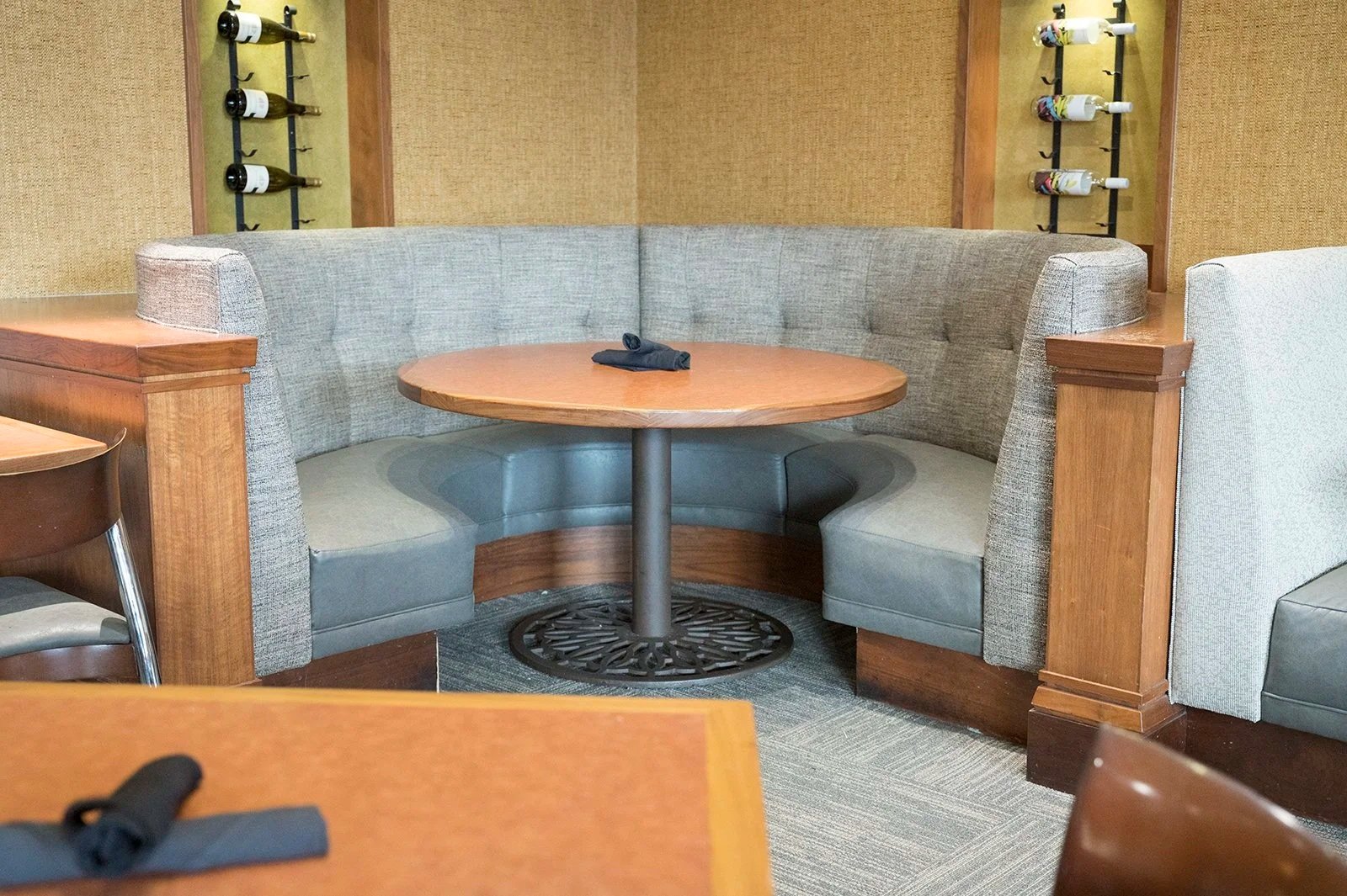 How to Reupholster Your Restaurant or Hotel Seating Without Shutting Down