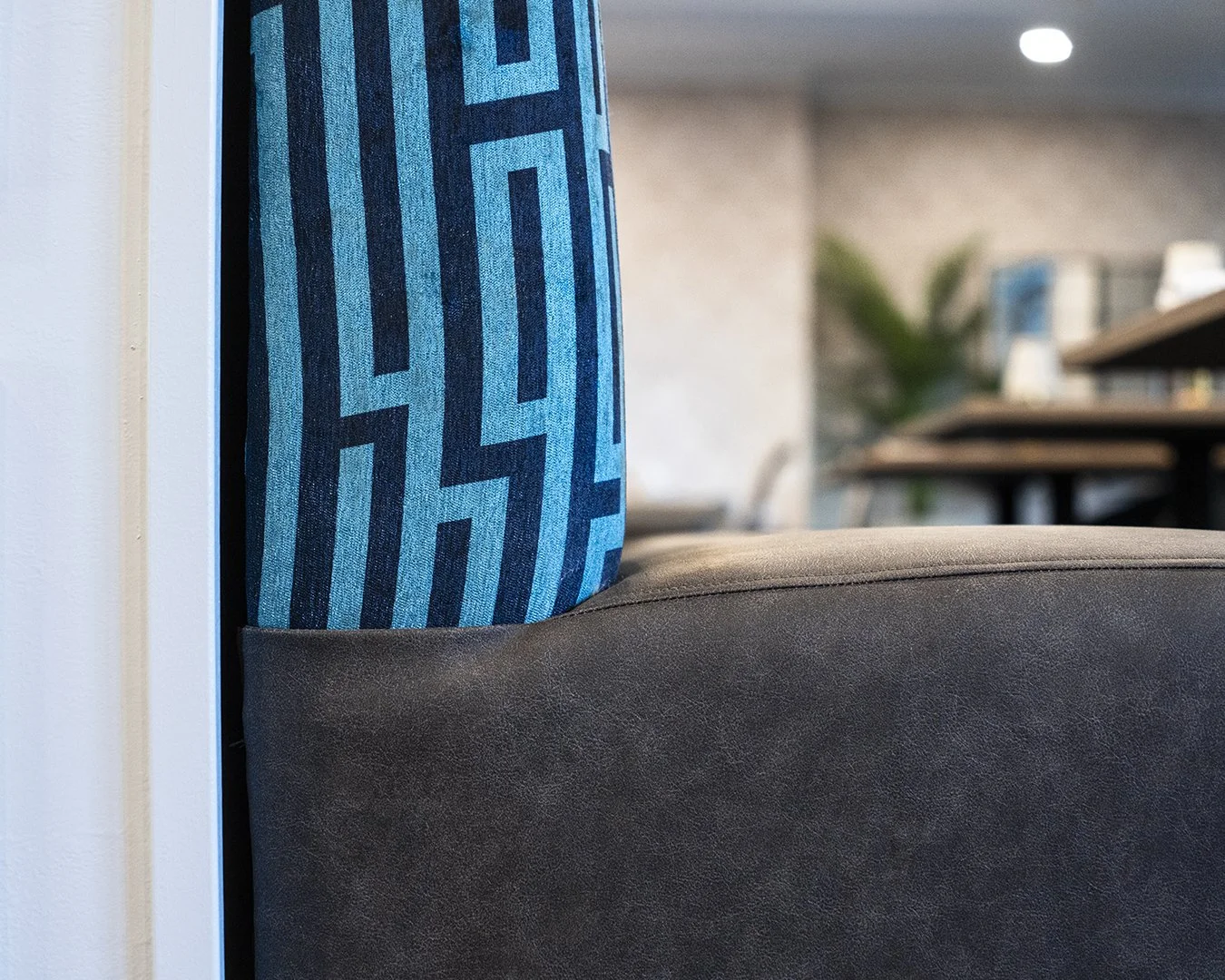 Web-Custom-Furniture-Senior-Living-Upholstery-Coventry-DSC07201DSC07201 copy.jpg