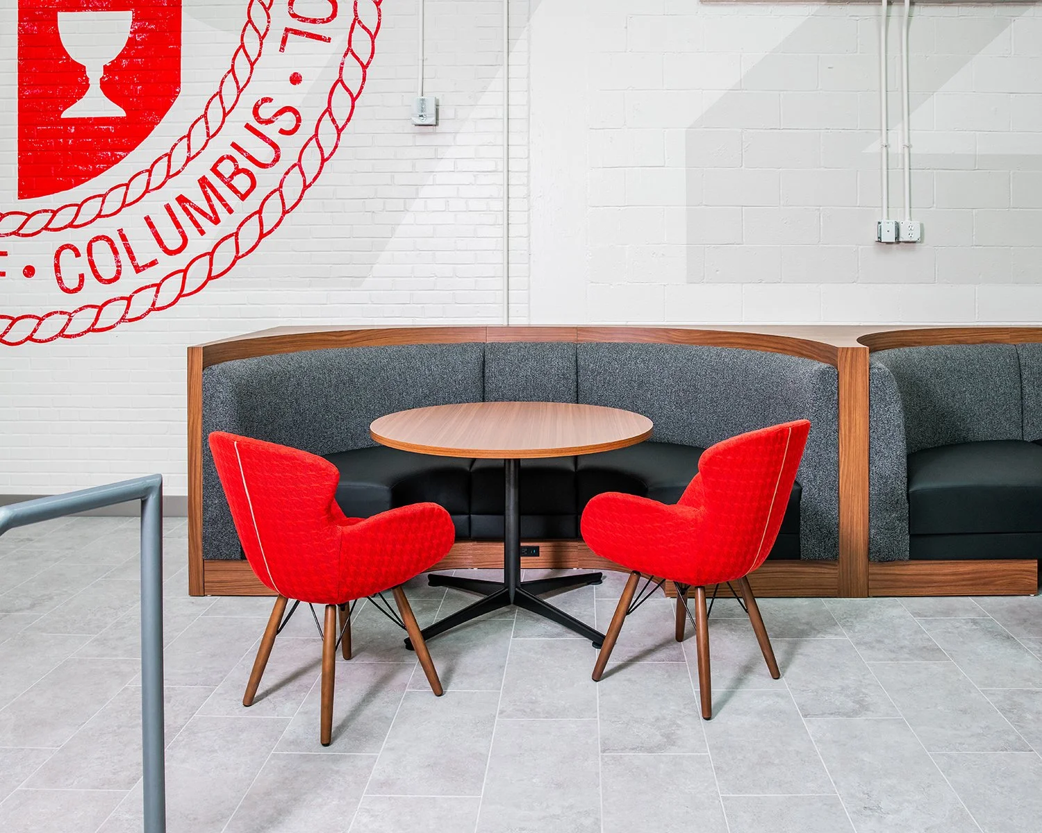 U-Shaped Banquettes