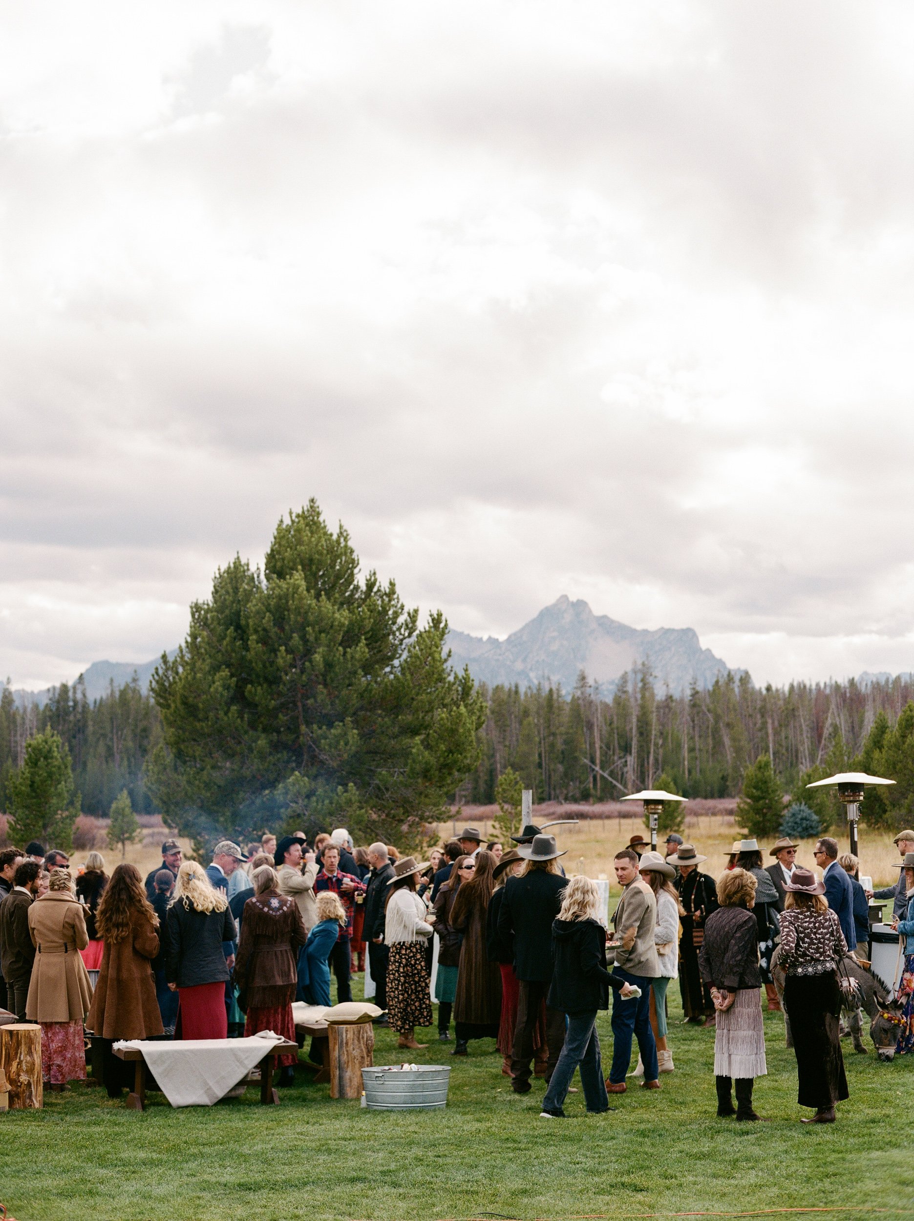 sun-valley-stanley-idaho-wedding-film-photographer-sarah-morrill-2-15.jpg