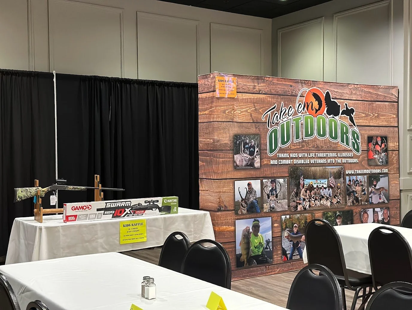 Private celebration dinner banquet hosted in one of Stadium View’s event halls in Green Bay.