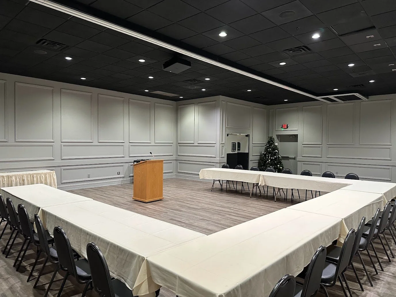 Corporate meeting and event venue in Green Bay located next to Lambeau Field at Stadium View Event Halls.