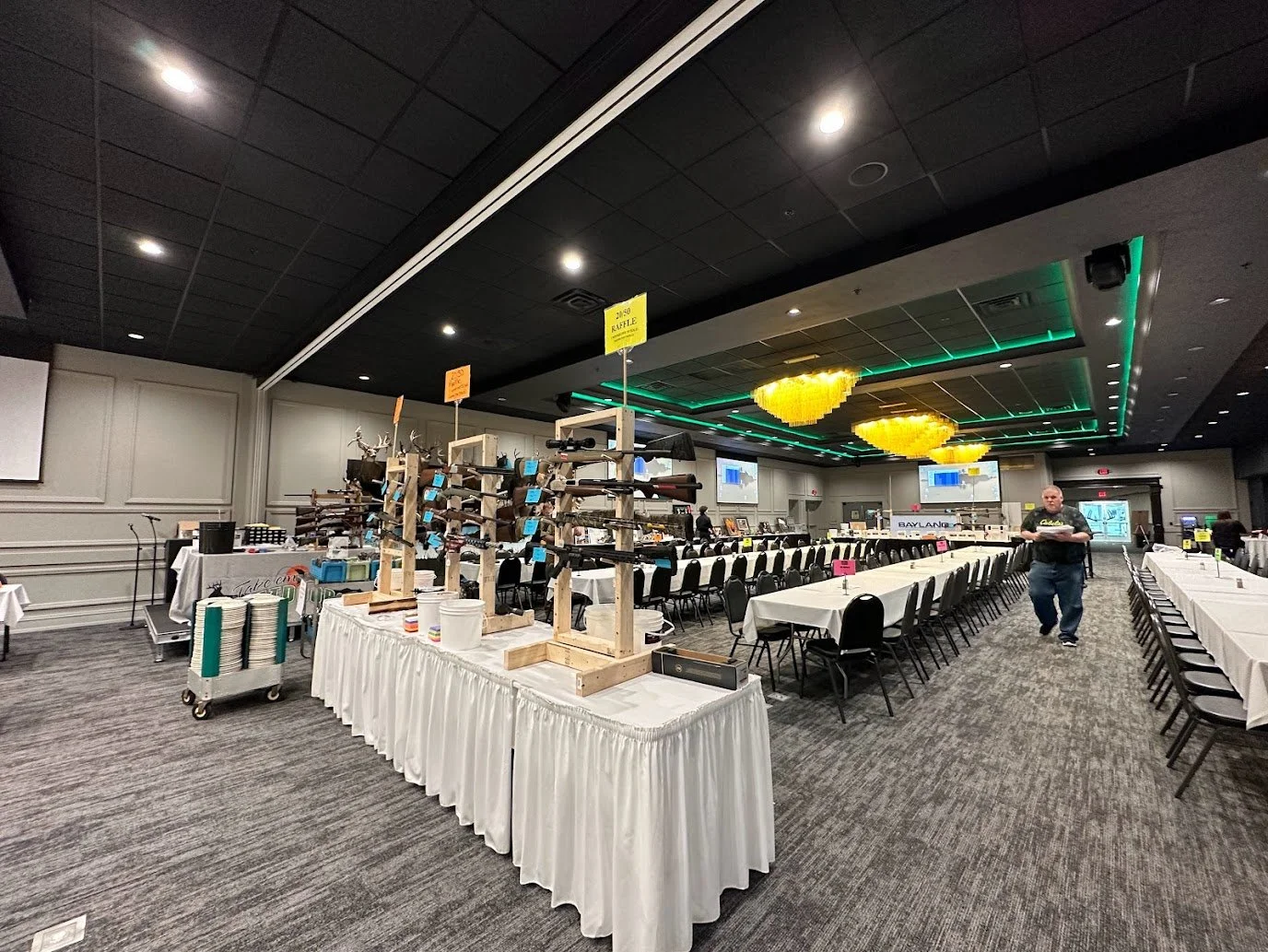 Buffet-style dinner banquet with in-house catering at Stadium View Event Halls in Green Bay.