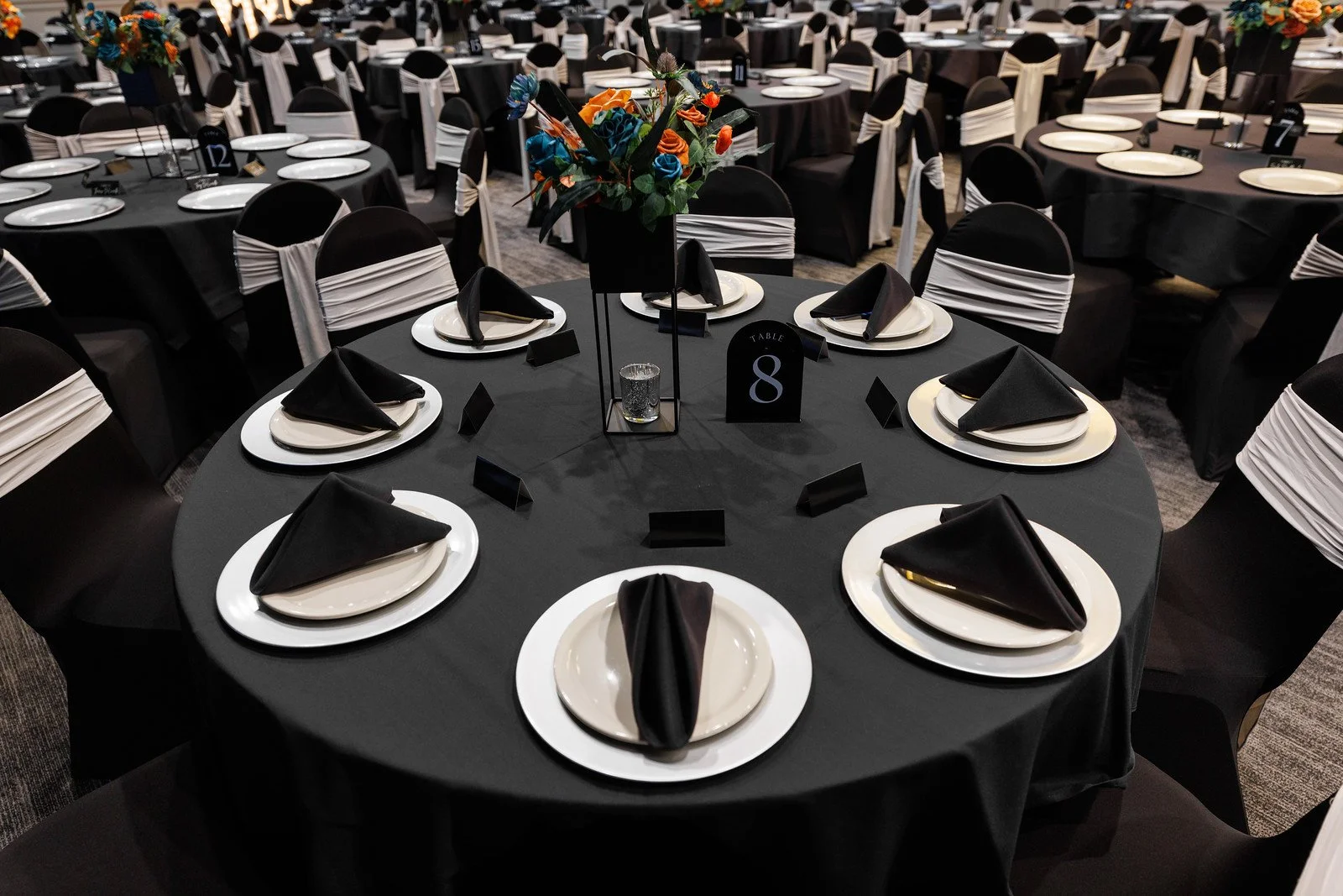 Wedding tables at Stadium View Event Halls in Green Bay, WI 