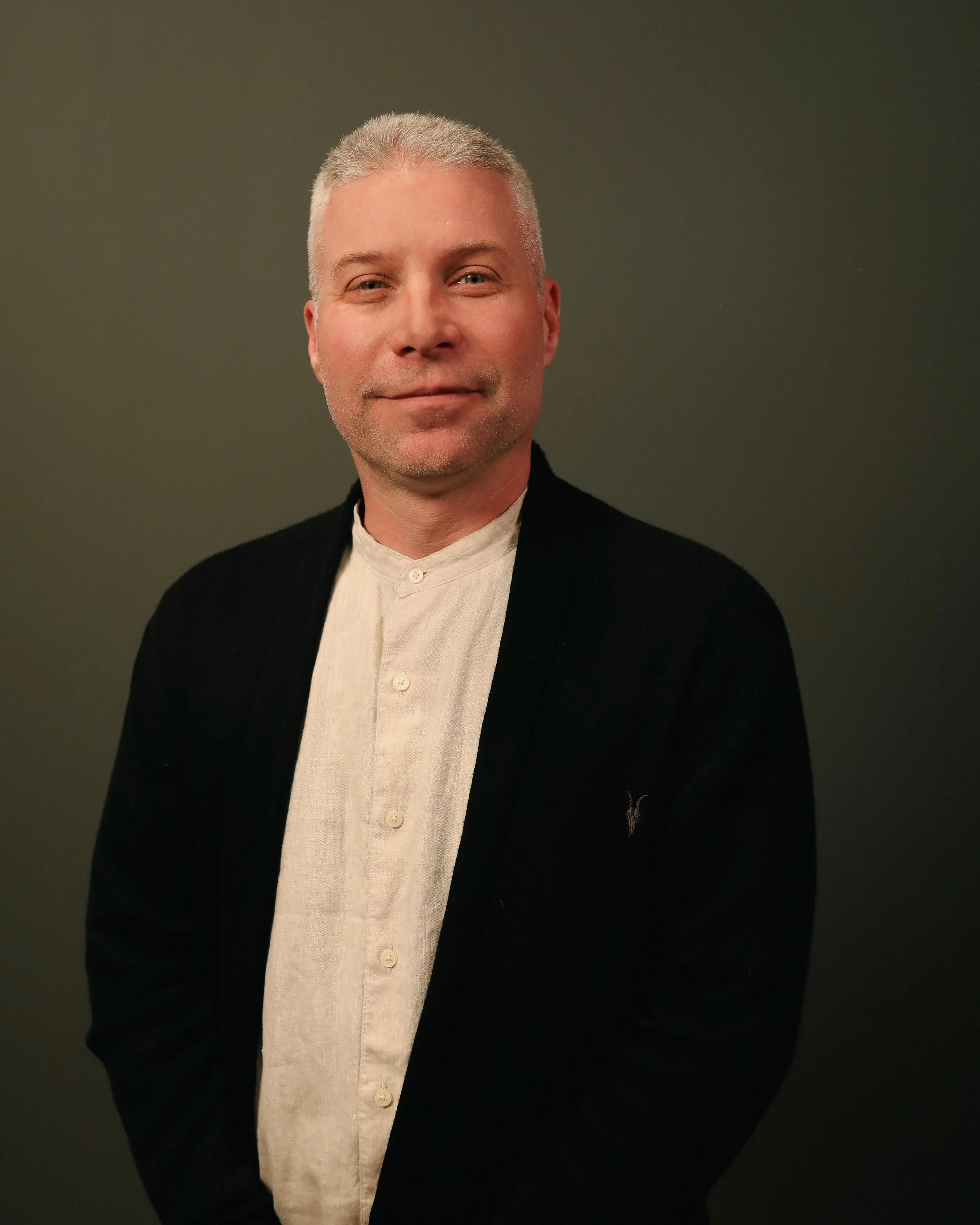 PASTOR SHON BENTLEY Associate Pastor