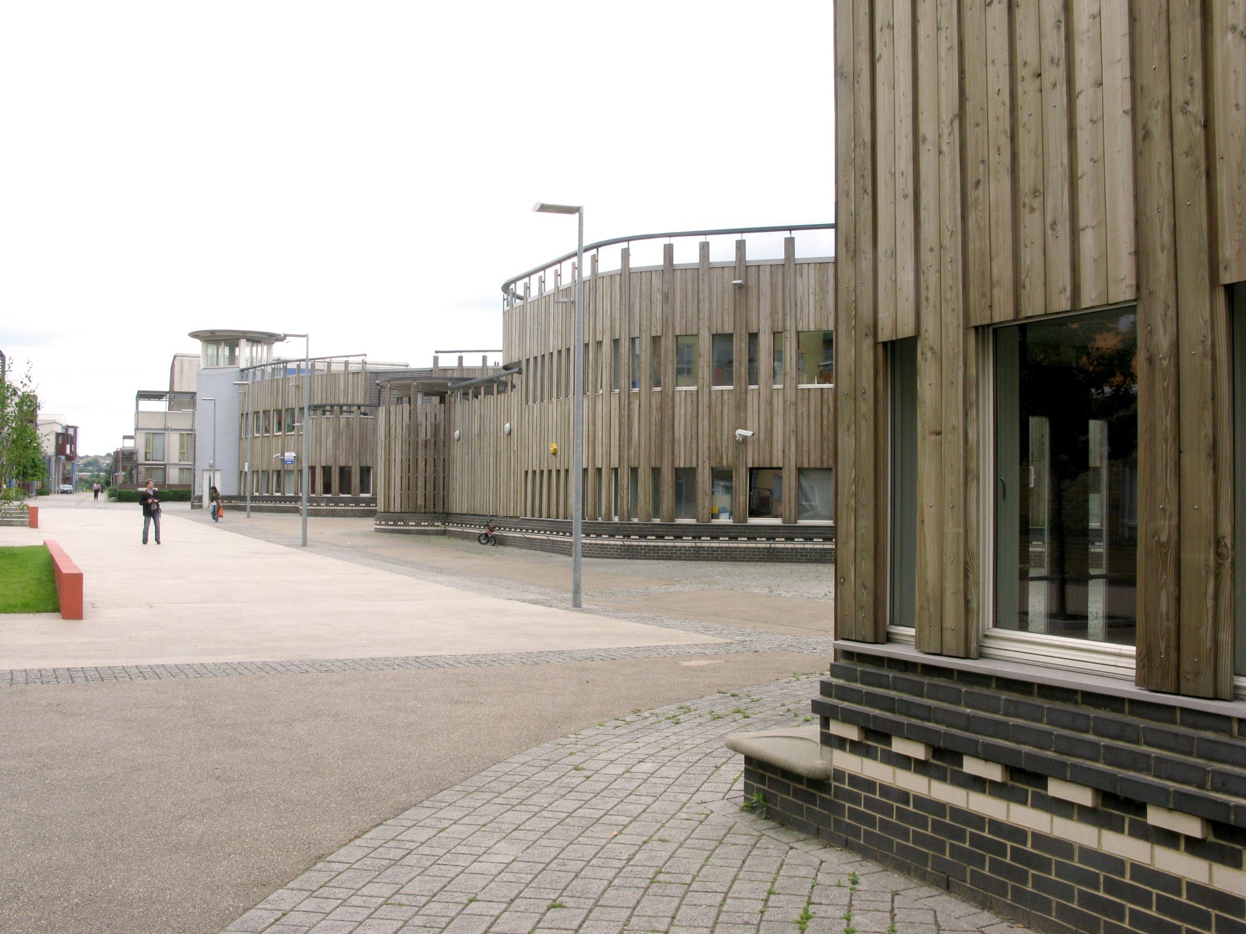 PIONEERING PRIMARY SCHOOL & HEATHCARE.
Greenwich Millennium School and Health Centre. Architect with Edward Cullinan Architects.