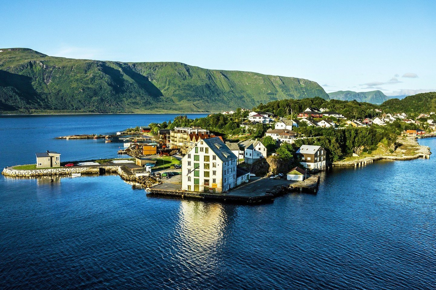 Alesund is Norway's charming art nouveau city by the sea!  Nestled between fjords and mountains, this picturesque town offers stunning views and unforgettable experiences. #VisitAlesund #NorwayTravel #&Aring;lesund #jptravel #travelwithjenp #travelag