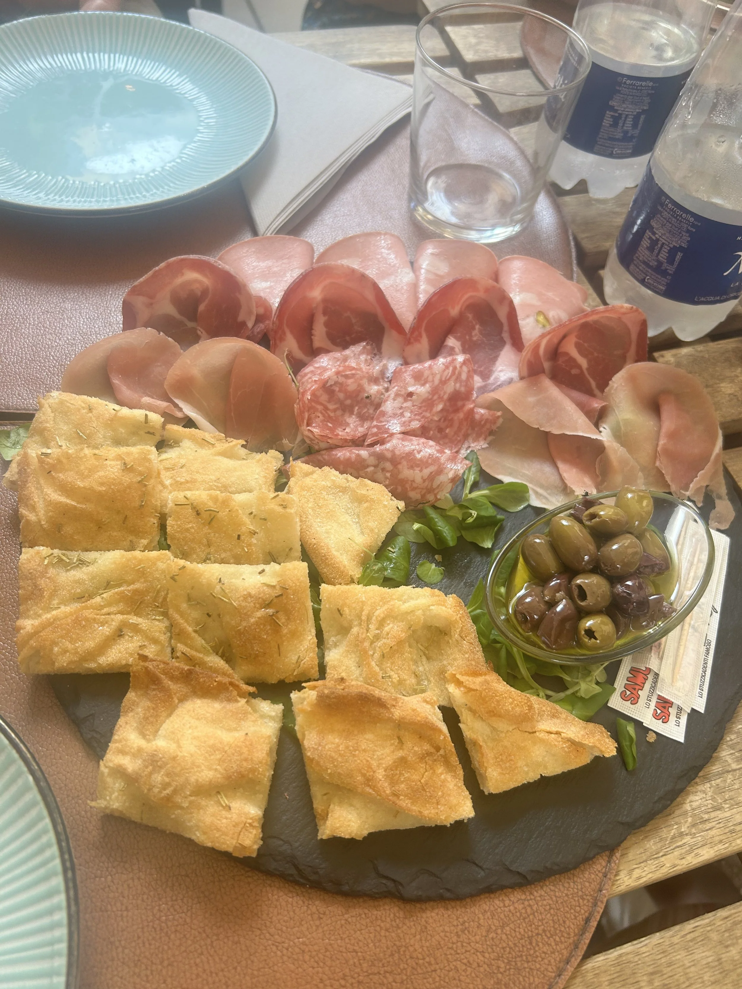 2AA2B81A-9E87-40C4-BA6D-0BB9E8B78E7C - Leah Valtman.JPG