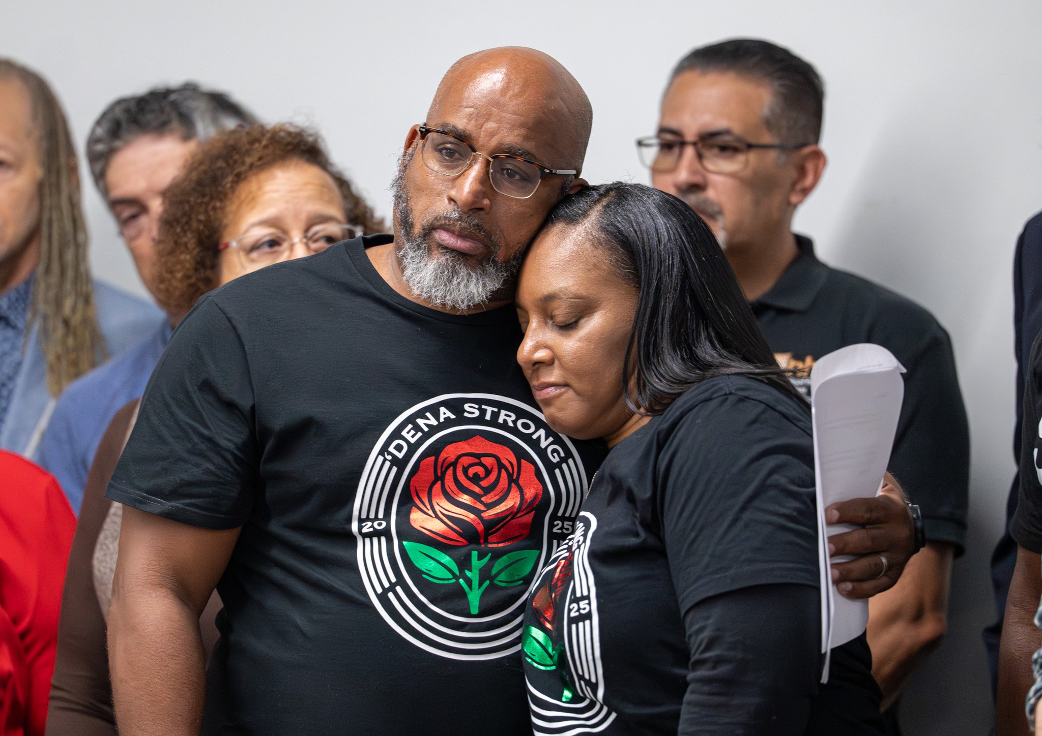  PAS-L-SURVIVORS-EDISON-1217- 1085.JPG