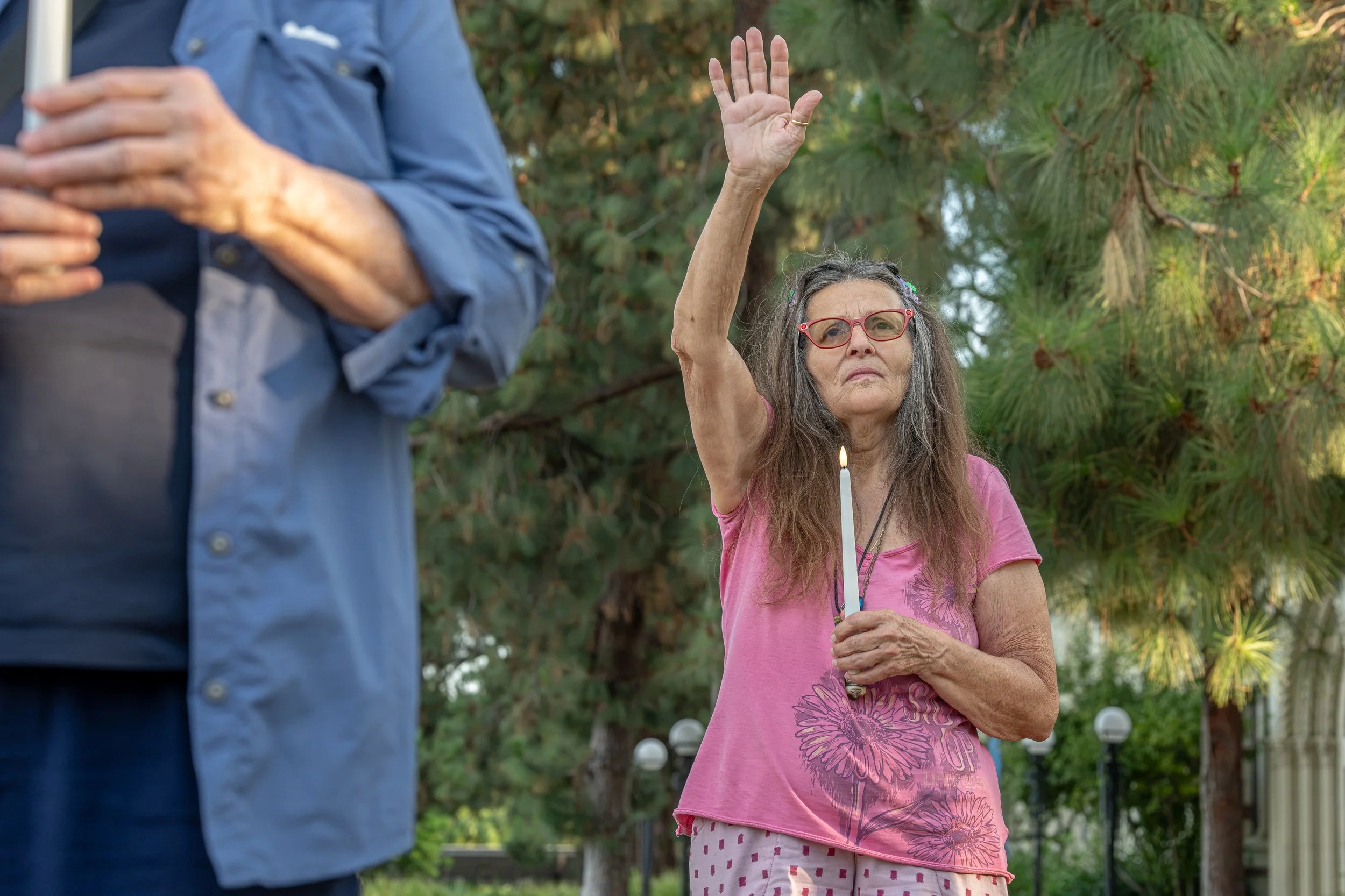 PAS-L-TREE-VIGIL-0812-130.JPG