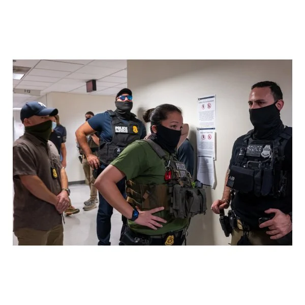 New law prohibits face coverings for law enforcement in Washington state - komo