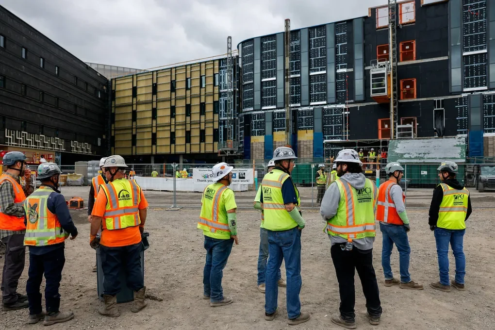 Final beam marks construction milestone for Western State Hospital - seattletimes