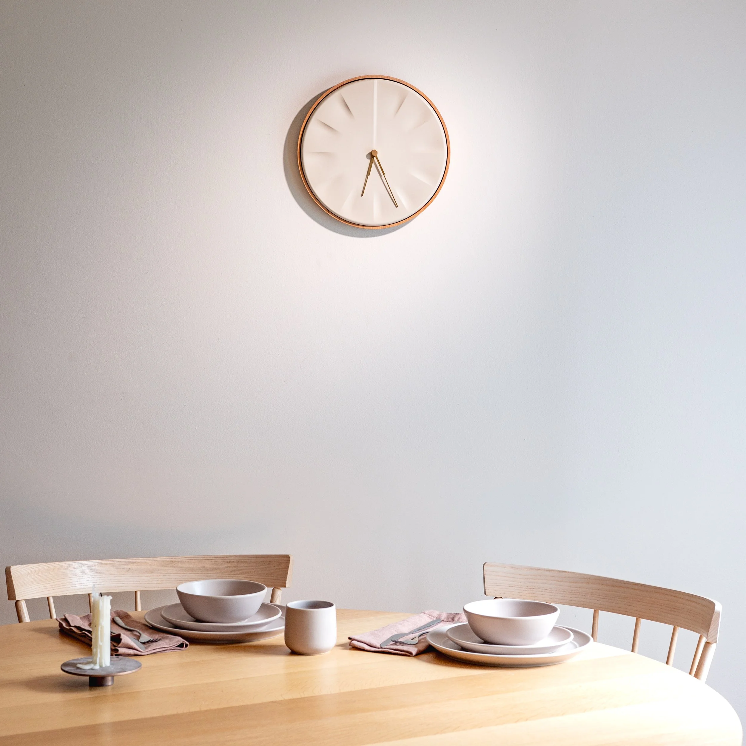Myrth-Ceramics-WallClock-Table-2026-12.jpg