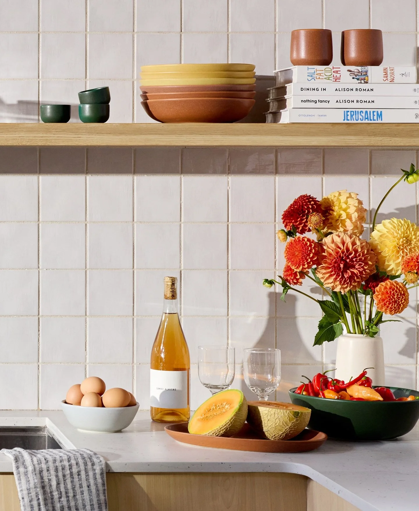 Happy Friday Myrthlings! Just wanted to give you a little heads up that we&rsquo;ll be announcing something exciting, surprising and hopefully inspiring this Sunday. So keep an eye out here and your inbox :)

Late summer kitchen magic shot by @kteig
