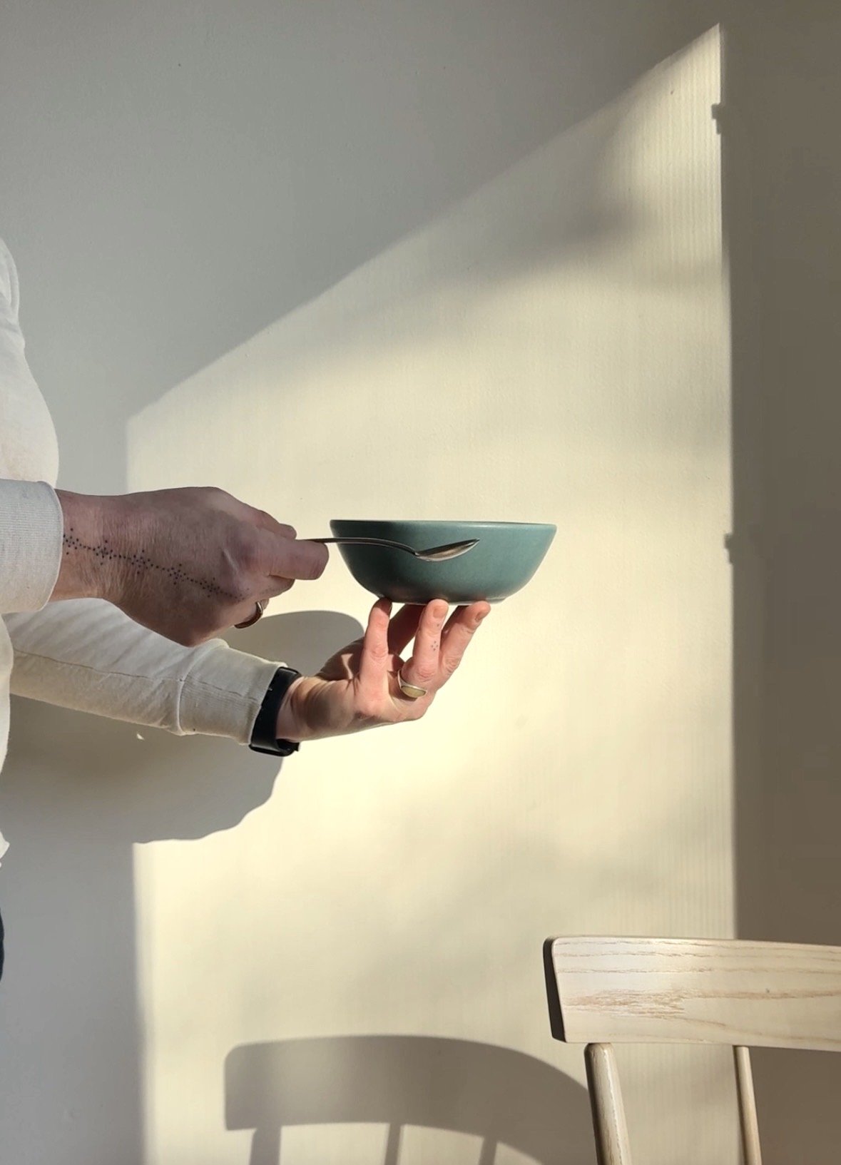 The Durability Project: The Ring Test — Why Porcelain Lasts Longer