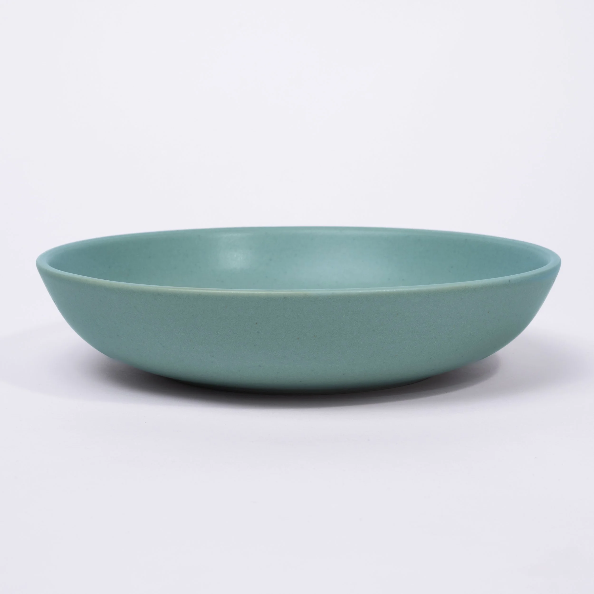 Myrth-Ceramics-Postboy-BassoBowl-May2025-1.jpg