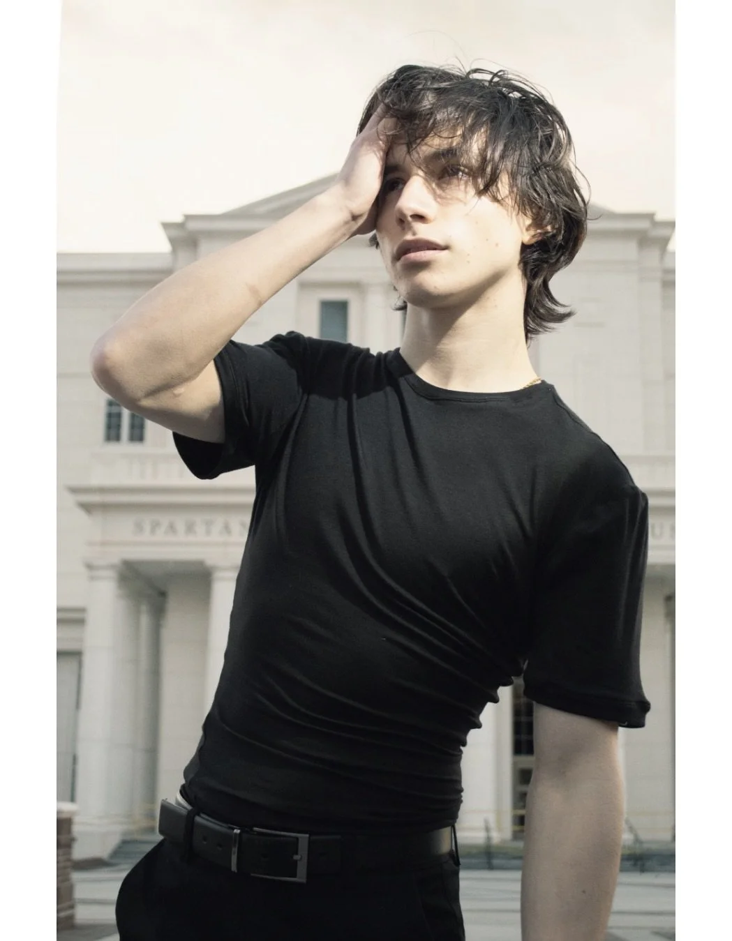 WE EXIST OUTSIDE OF MAINSTREAM CREATIVITY.

The arthouse class focuses on the message behind the art over some virality. The ability to express philosophy through craft is the power behind this elite standard of artistry.

Rather than standing agains