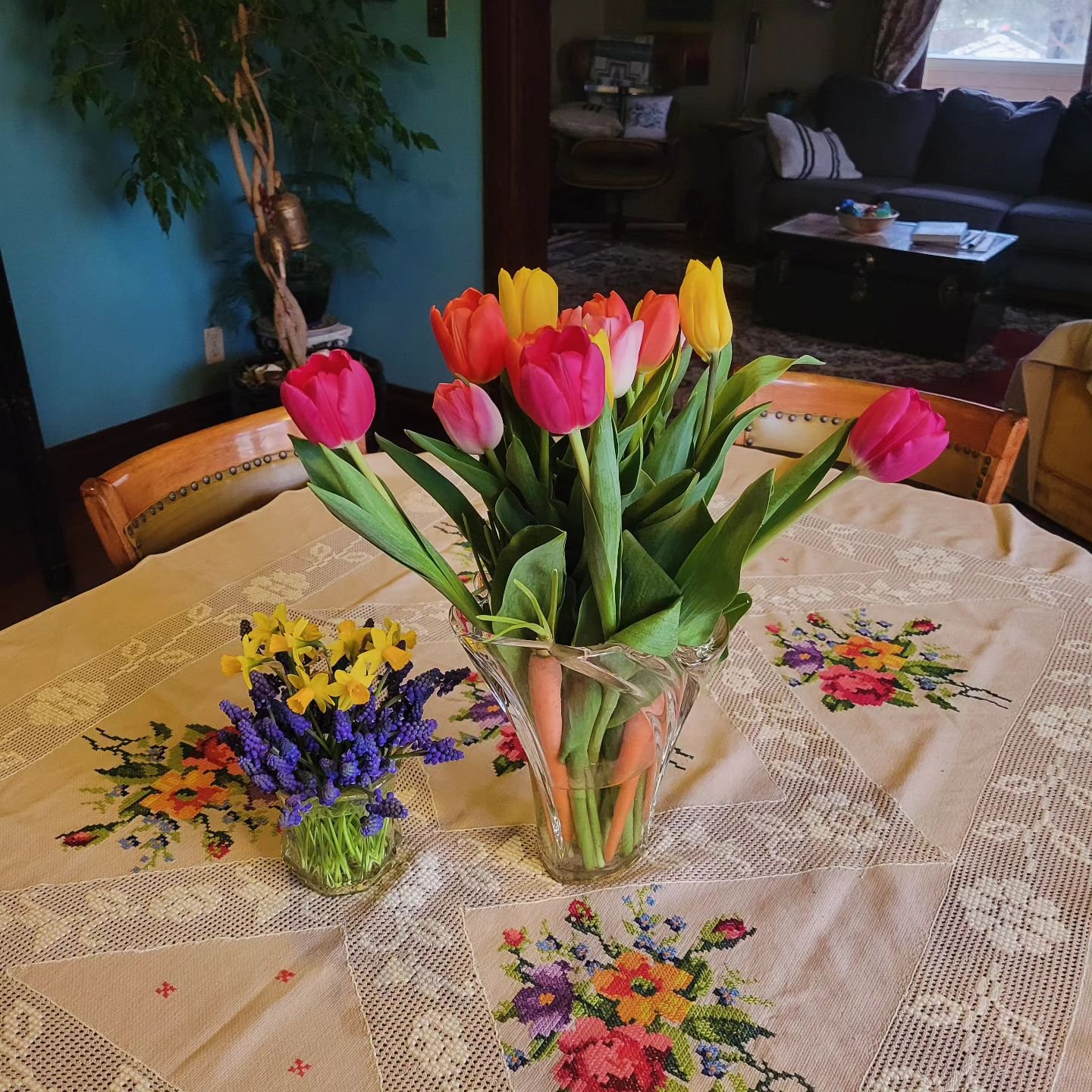 There were no family photos to post from Easter, but the flowers sure were nice!