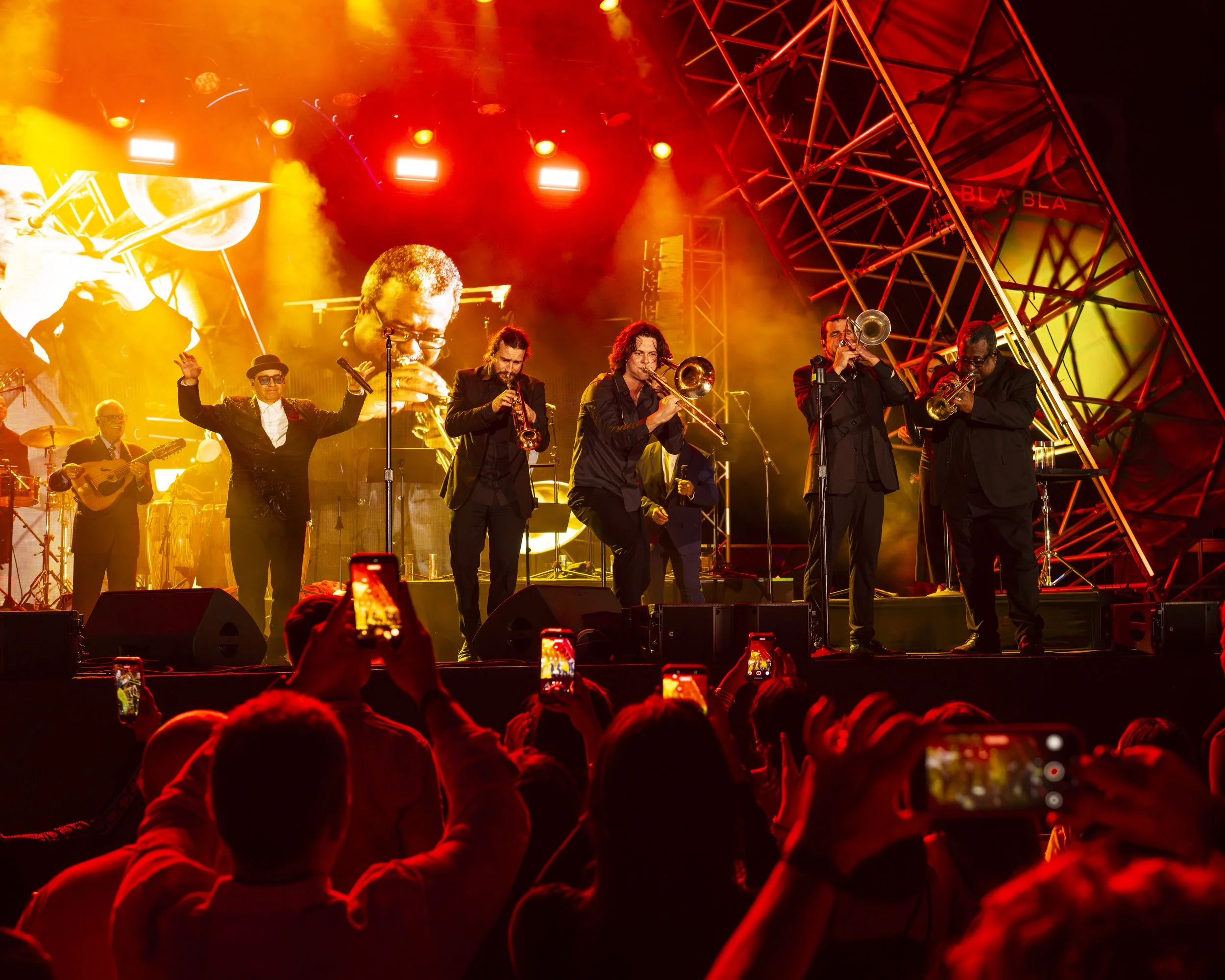 La Dépêche Highlights Buena Vista All Stars at Rio Loco Cuba Festival