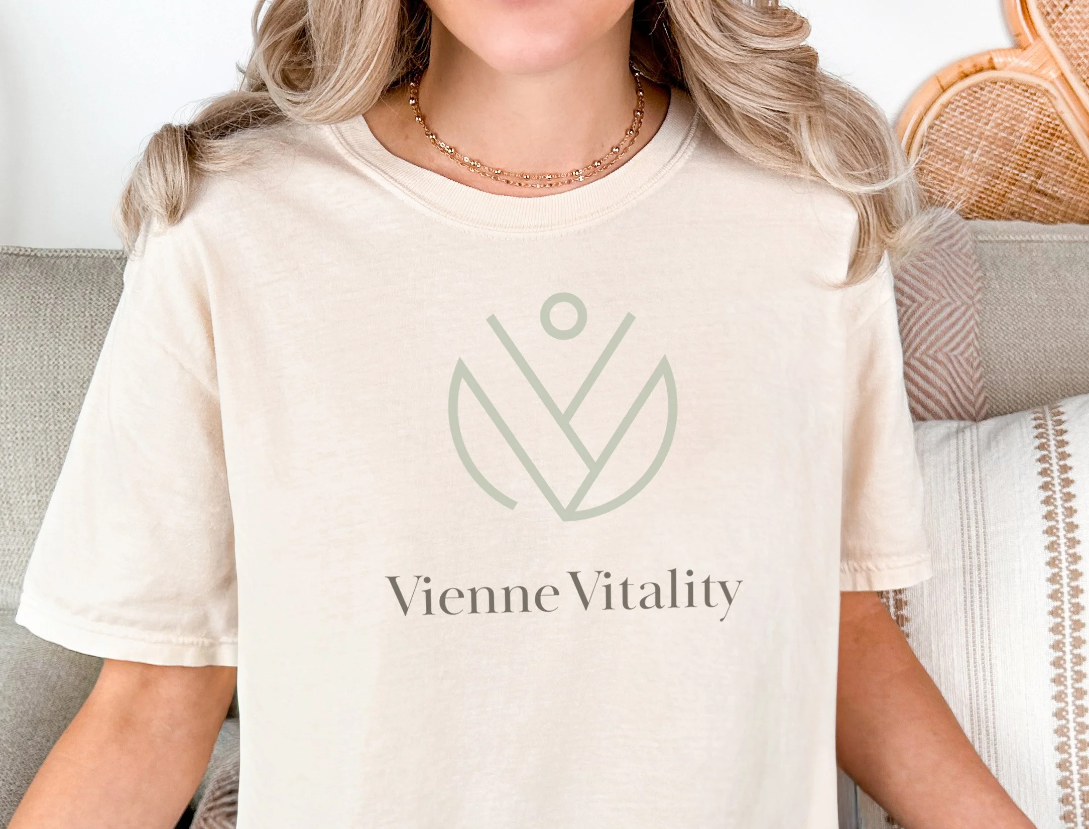 LMD_VV_Tshirt_CC1717IvoryBOHO.jpg