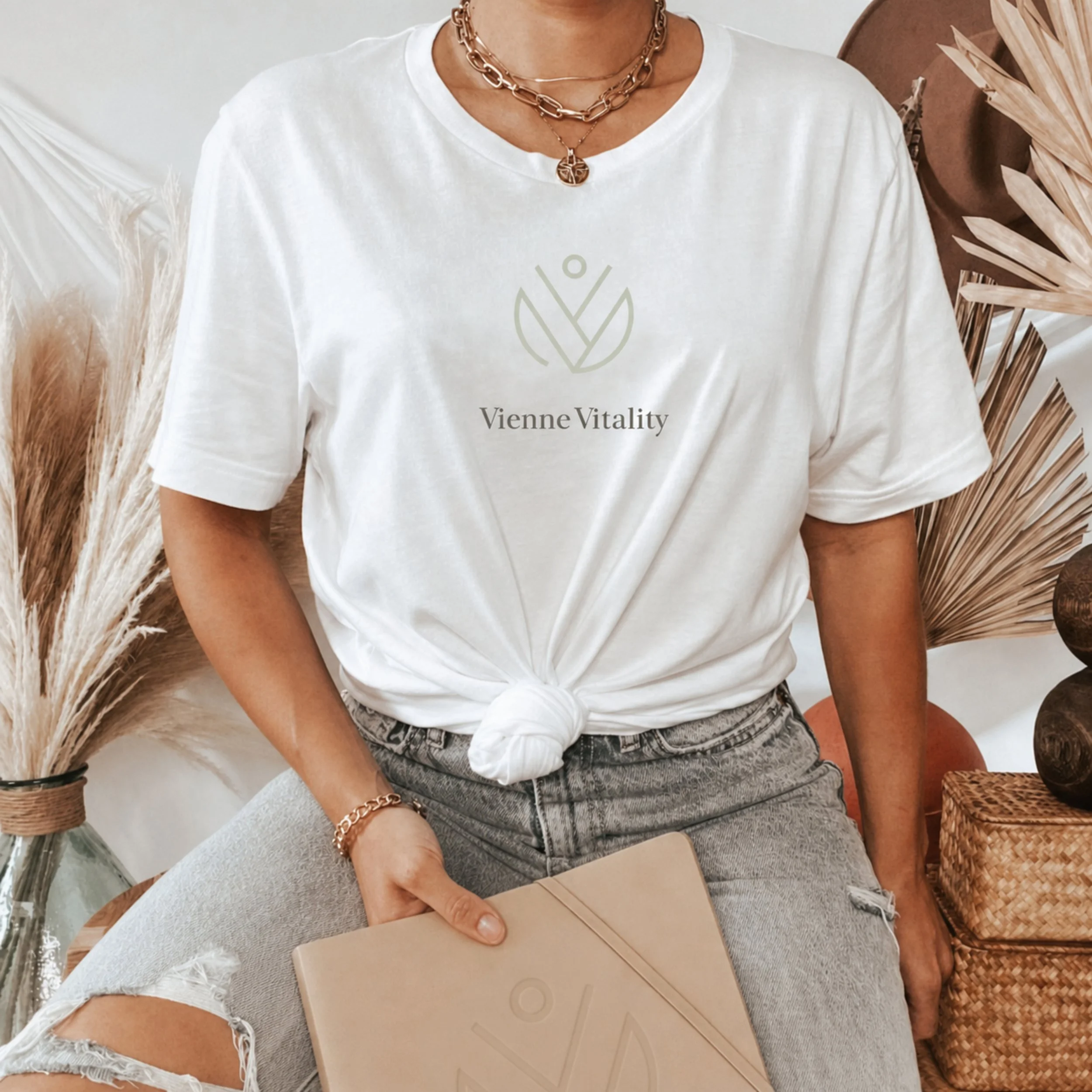 VV_WomaninTshirt.jpg