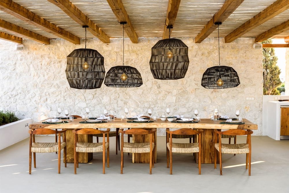 ParosDining.jpg