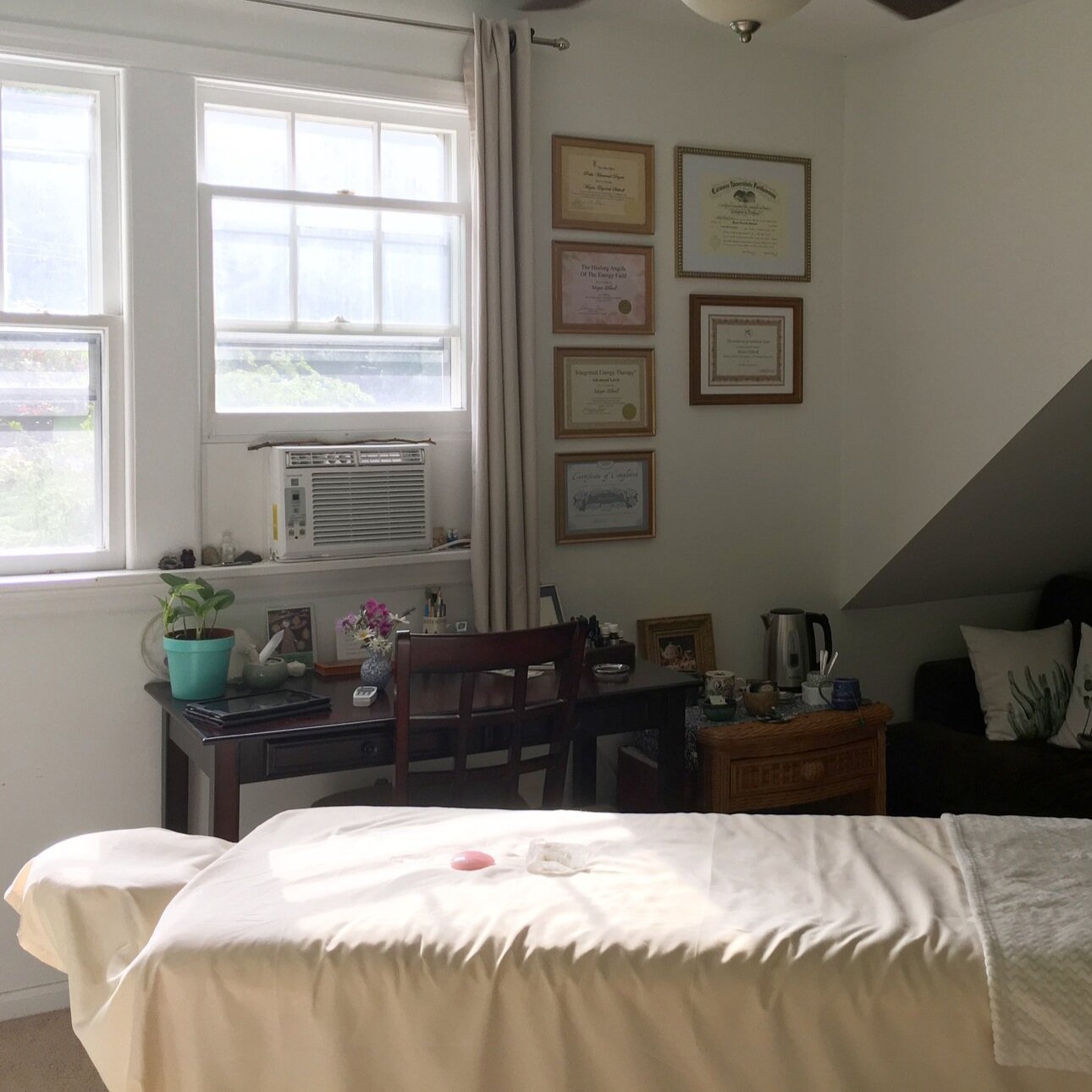 healingroom.jpg