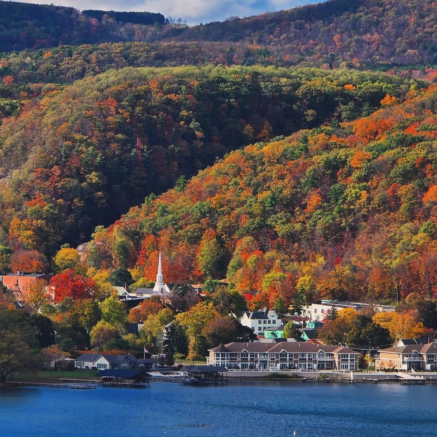 Quit showing off, Hammondsport 😍 This view stopped me on my way down the hill &mdash; I actually had to pull over and take a picture. What a stunning place to be.

#HammondsportNY #FingerLakes #KeukaLake #FLXViews #UpstateNY #VisitFingerLakes #Keuka