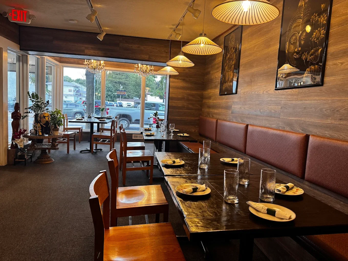 Green Elephant Thai Inside 2.webp