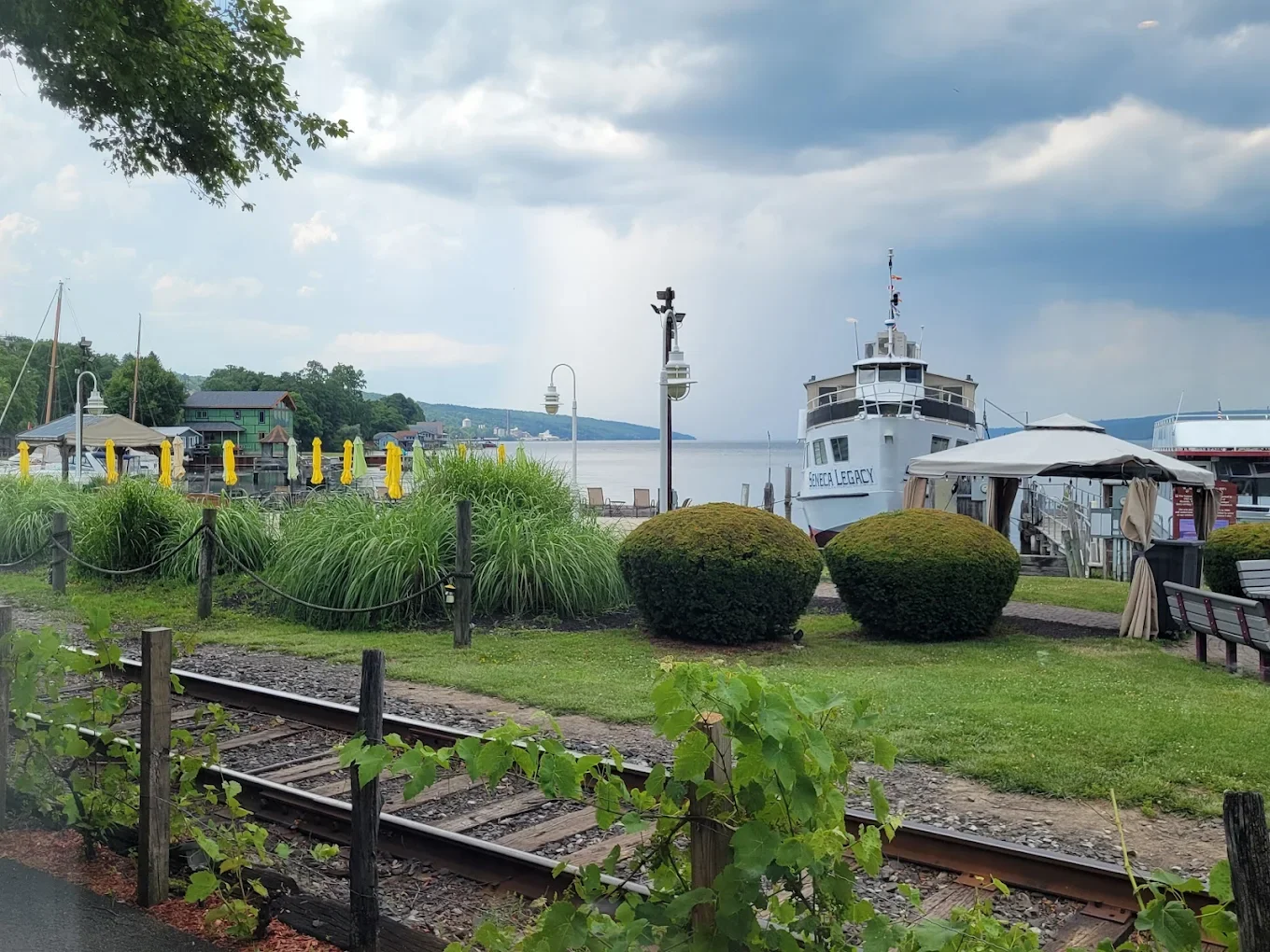 Seneca Harbor Station