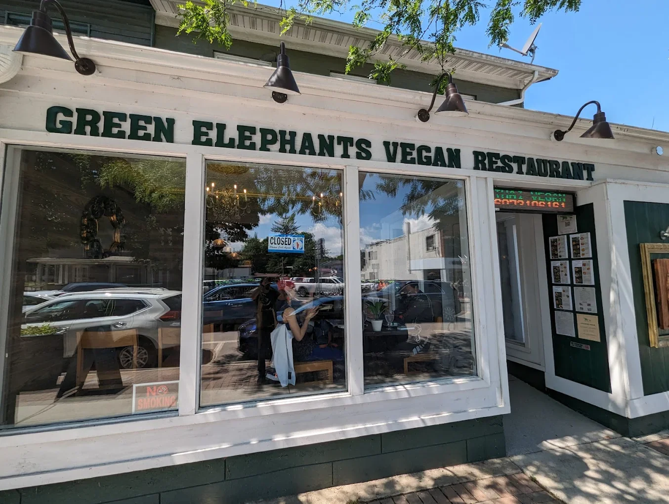 Green Elephant Thai Vegan Restaurant