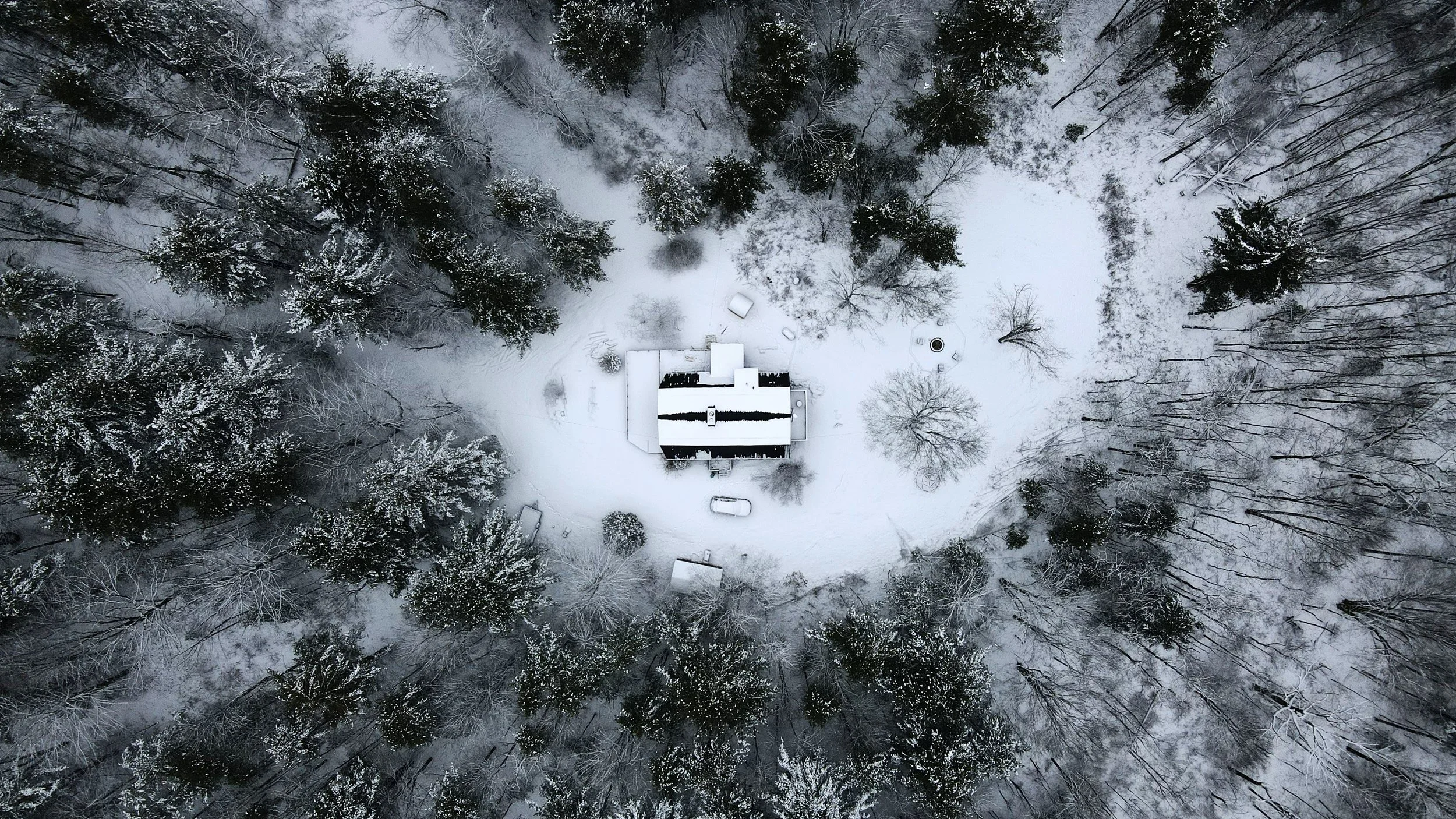 Hideaway Snow Directly Above.JPG