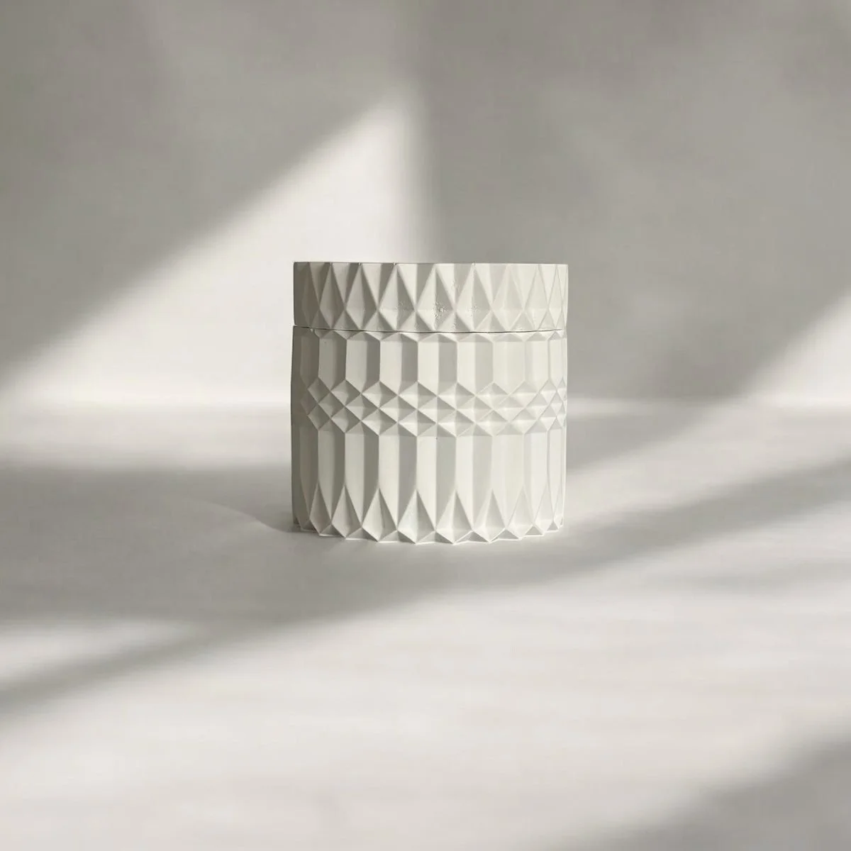 Dean + Oak Forma Candle in Marble