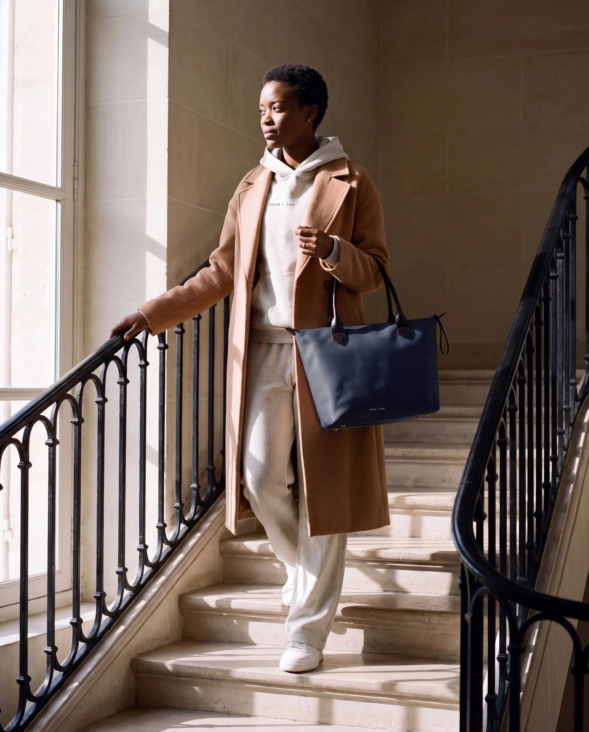 The Dean + Oak Tote in Navy pebbled Nappa leather