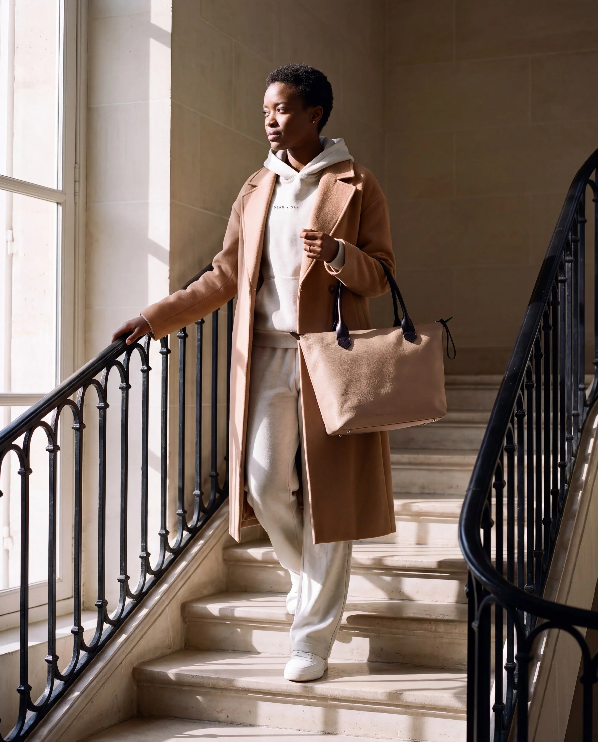 The Dean + Oak Tote in Sand pebbled Nappa leather