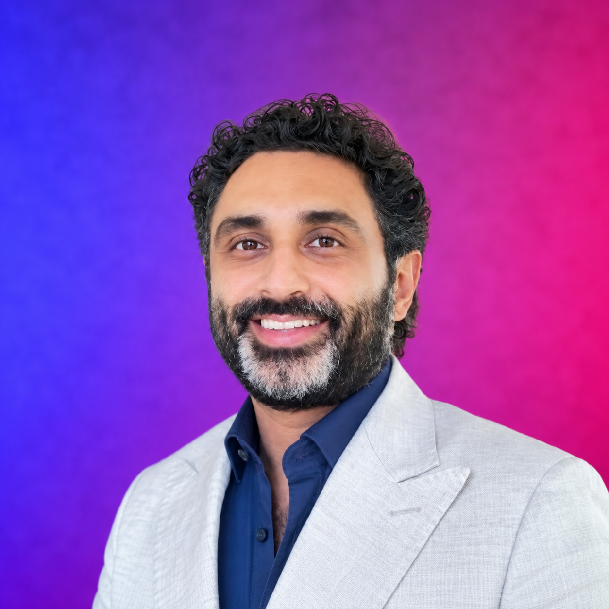 Omar photo on gradient background