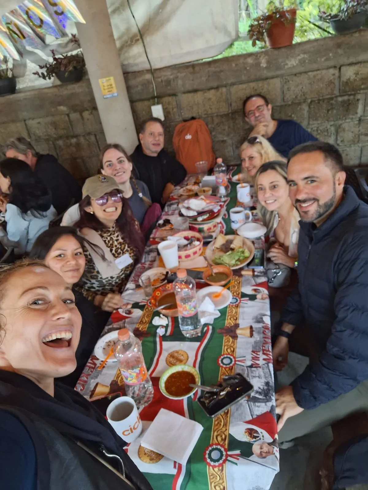 networking-hike-near-mexico-city-group.jpg