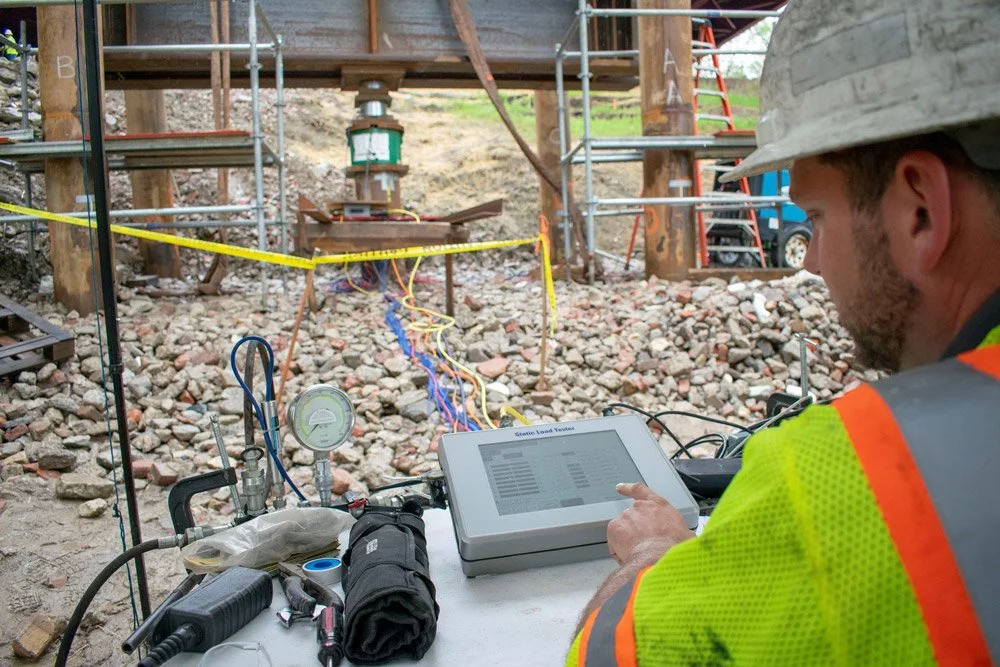 Using Static Load Tester (SLT) on a reaction test on steel tube