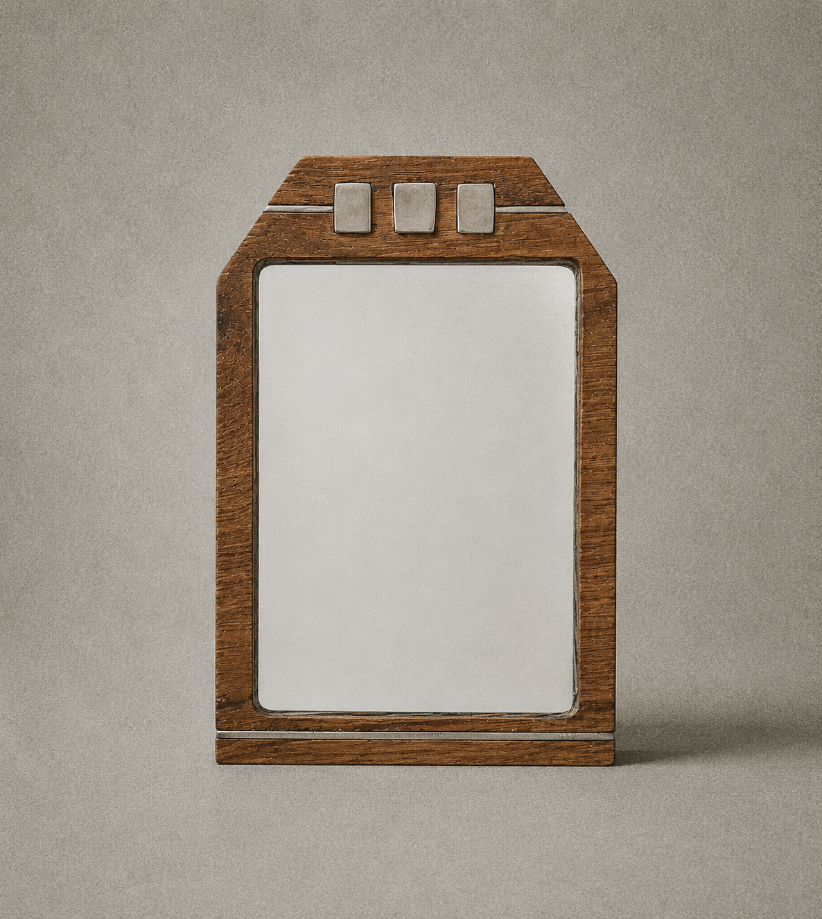 Axiom 002, Mirror