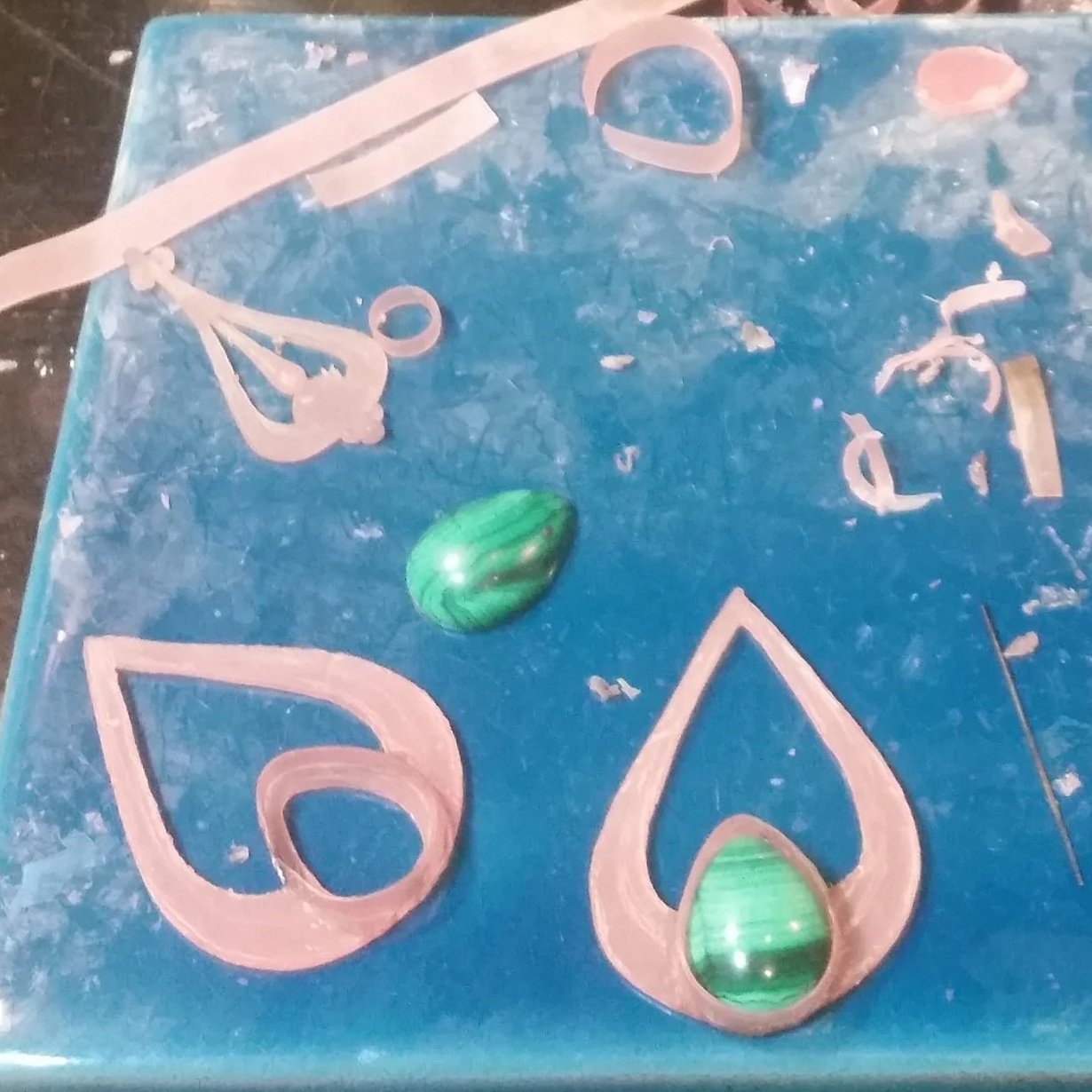 Making jewellery with wax modelling