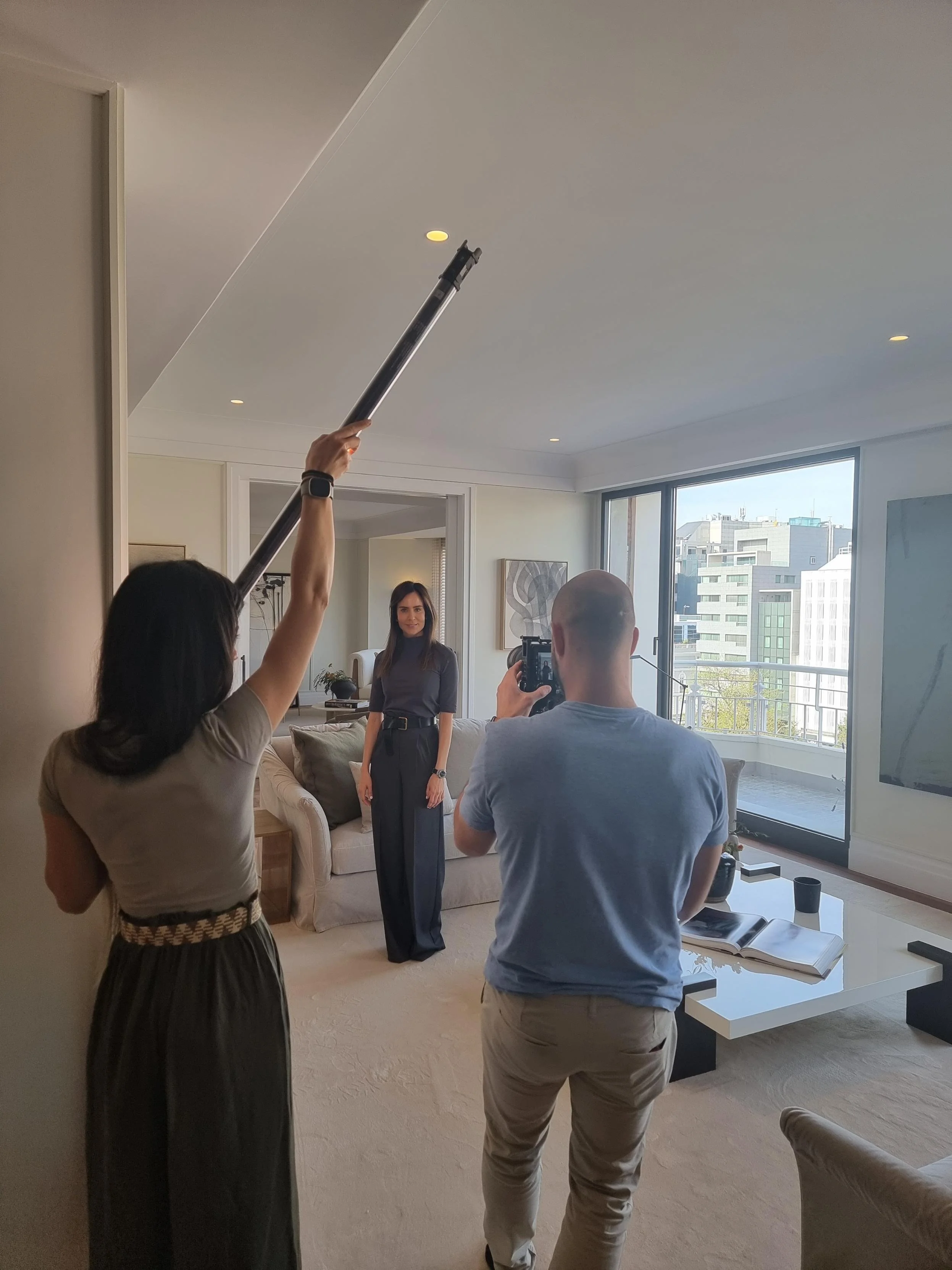 Videos inmobiliarios premium: Homerecord, Promotora Avellanar y el arte de Sofía Leiros en Madrid