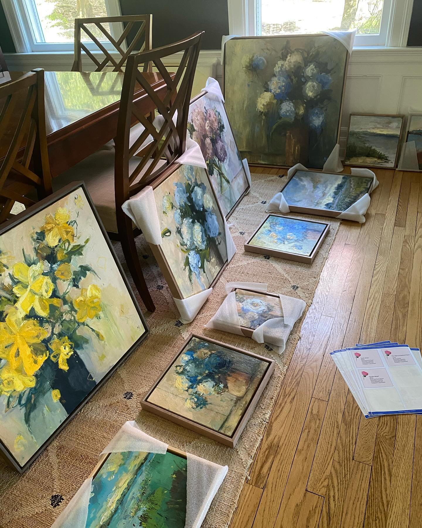 All paperwork and no paint! Spent all morning labeling, photographing, and updating my website. All the un-glamorous jobs!
.
.
#oilpainting #landscapepainting #floralpainting #nantucket #nantucketstyle #nantucketartist #njartist #behindthescenes